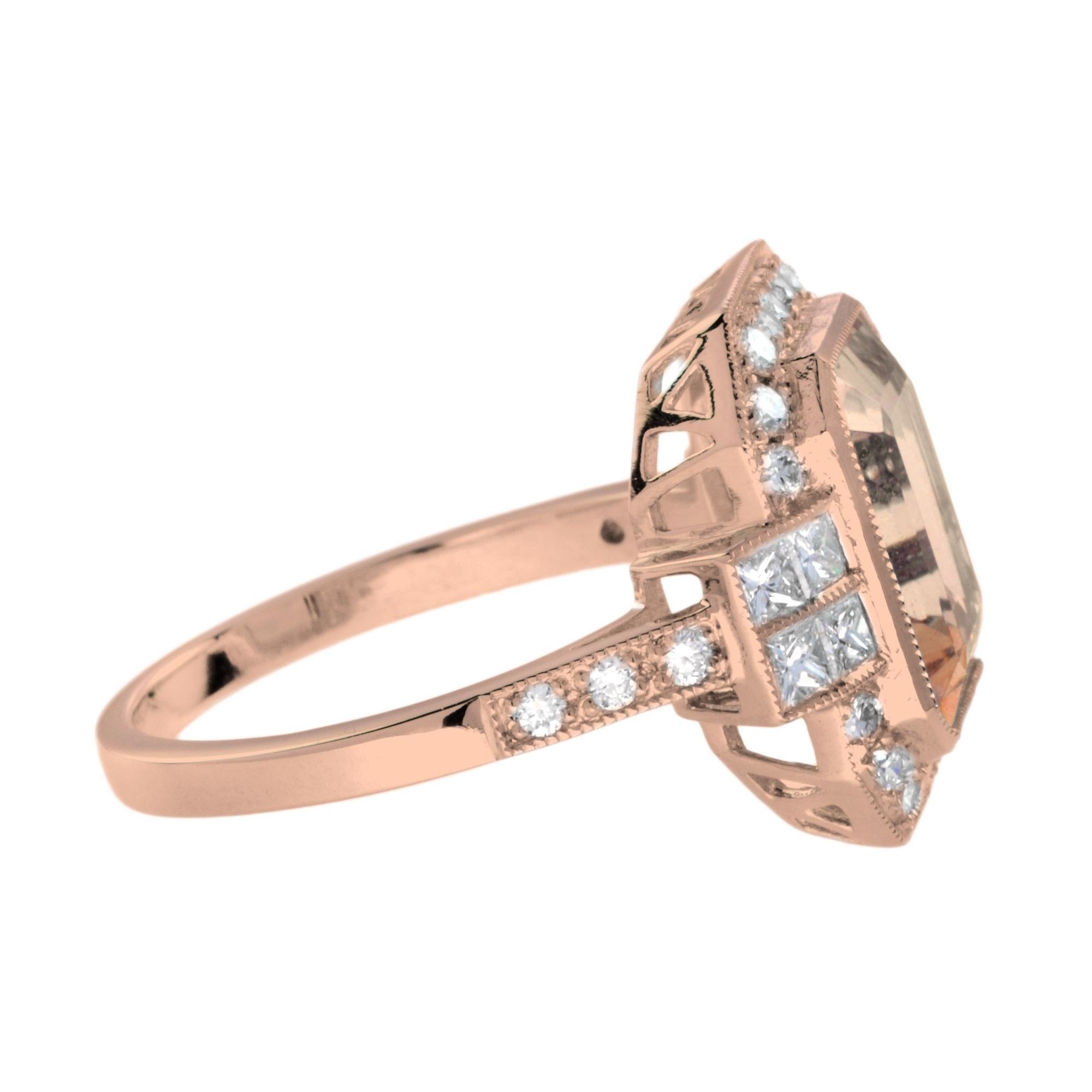 Verlobungsring aus 18 Karat Roségold mit Morganit im Smaragdschliff und Diamanten () 4