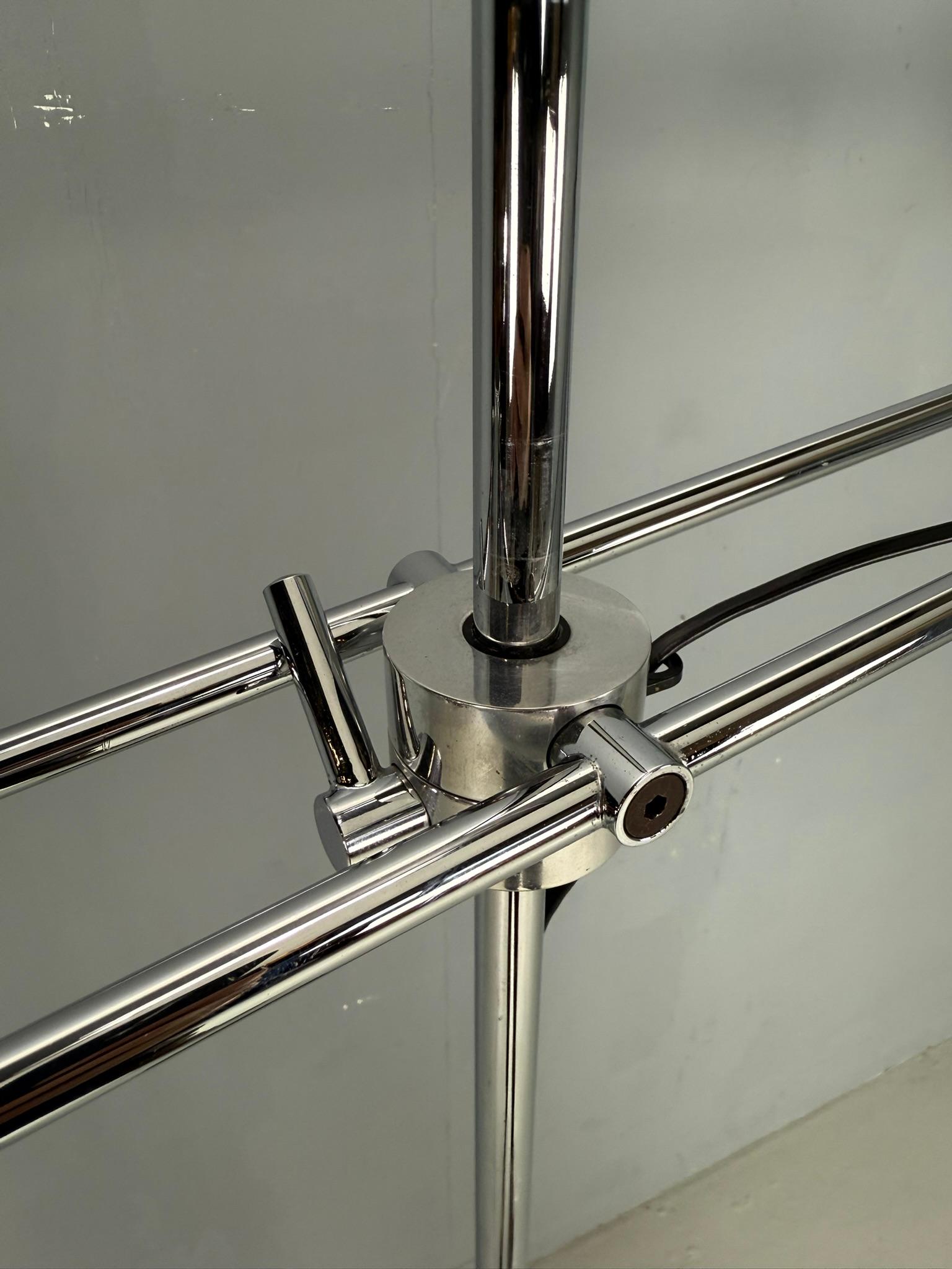 Lámpara de pie Haloprofil 8008 de Viktor Frauenknecht para Swiss Lamps Años 70 en venta 9