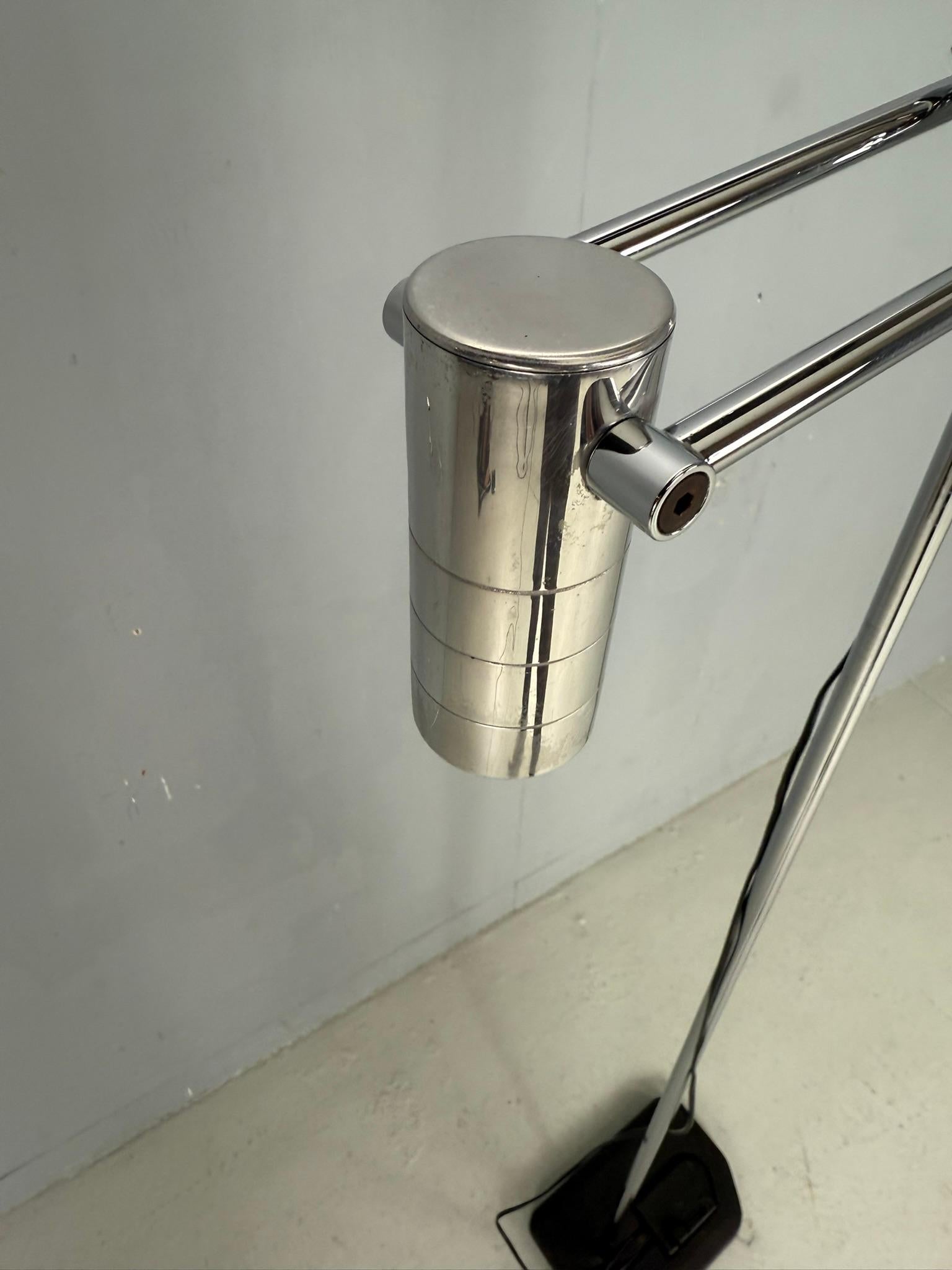 Lámpara de pie Haloprofil 8008 de Viktor Frauenknecht para Swiss Lamps Años 70 en venta 10