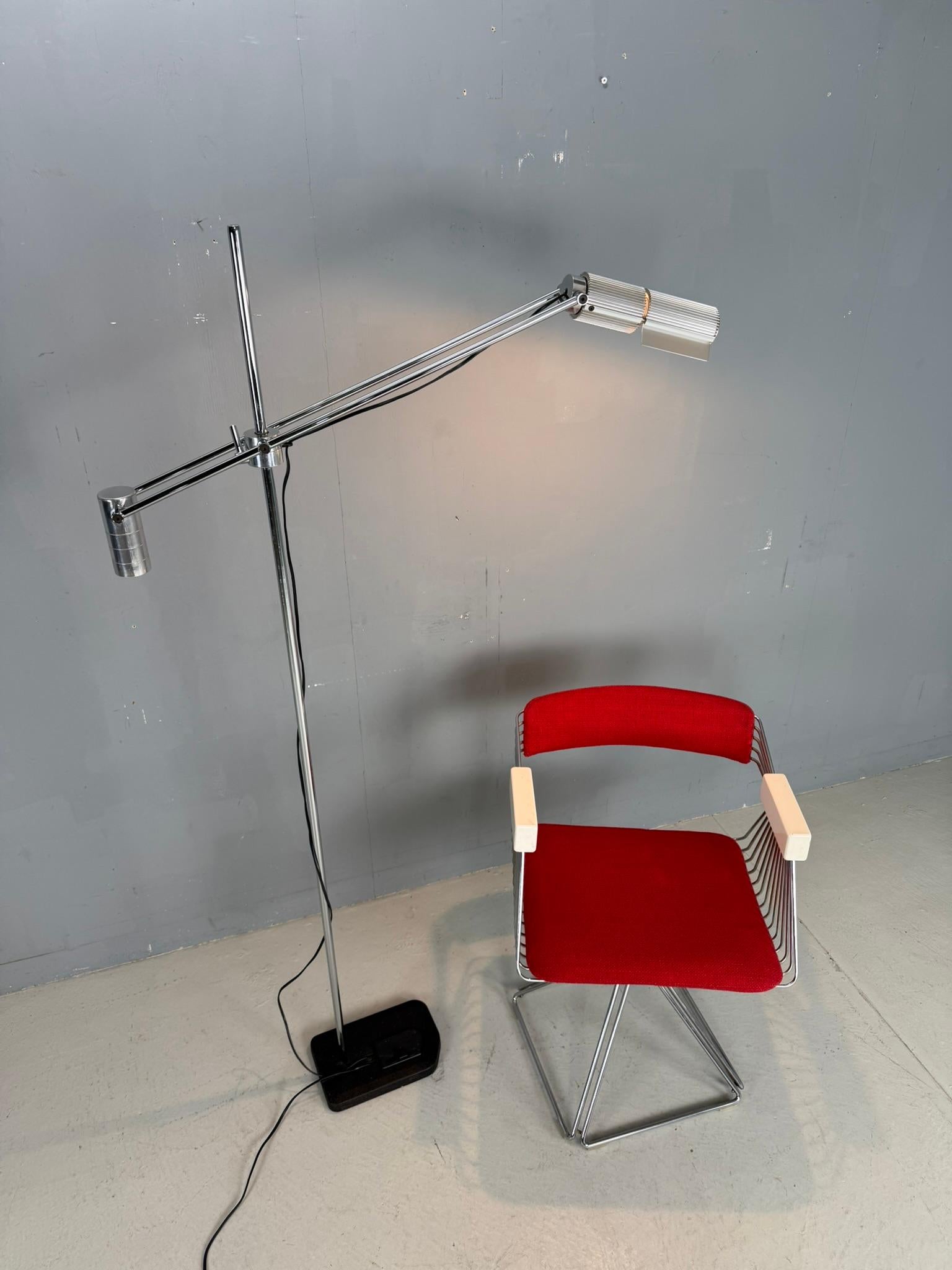 Lámpara de pie Haloprofil 8008 de Viktor Frauenknecht para Swiss Lamps Años 70 en venta 13