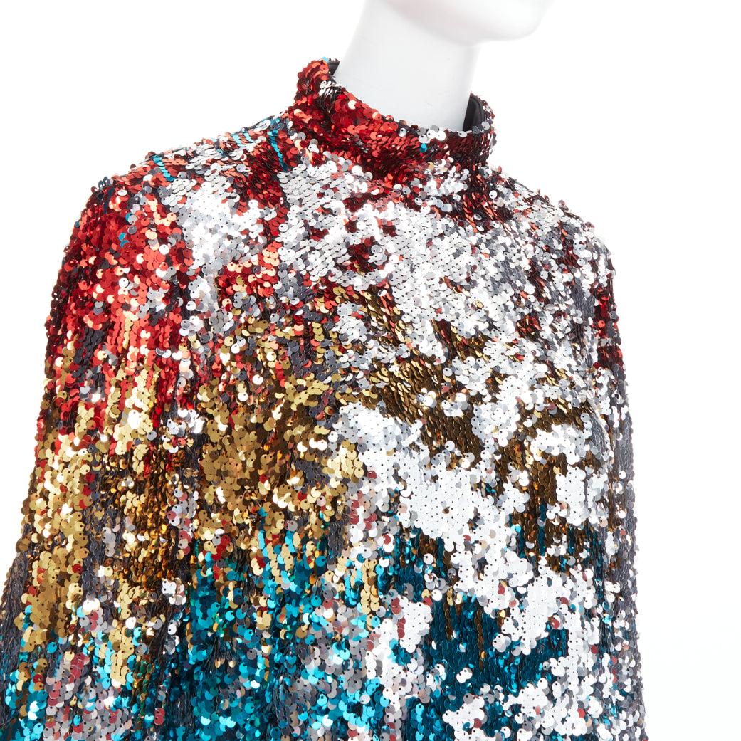 HALPERN A21D20J Flip Sequin multicolore con orlo drappeggiato mini abito FR42 XL
Riferimento: KNLM/A00399
Marchio: Halpern
Model No: A21D20J
Materiale: Poliestere
Colore: Multicolore
Modello: Paillettes
Chiusura: zip
Fodera: Tessuto nero
Dettagli