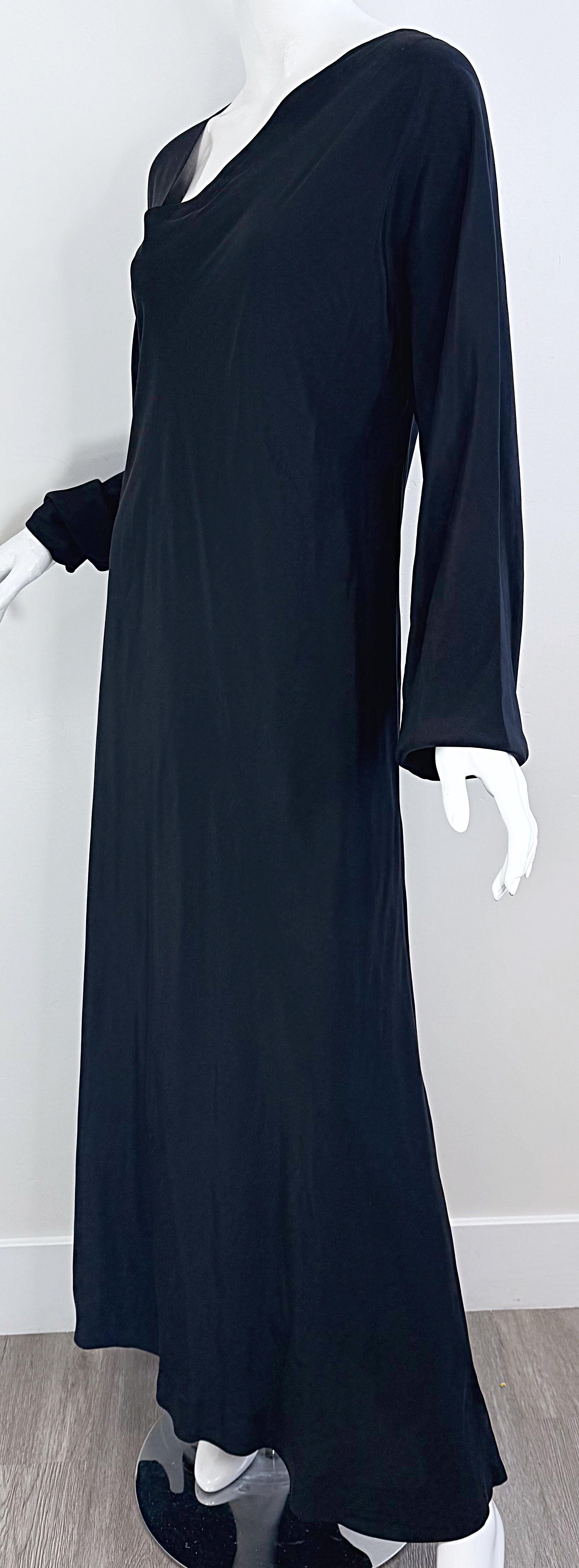 Halston 1970s Seda Negro Bies Icono Manga Obispo Vestido de noche Vintage en venta 8