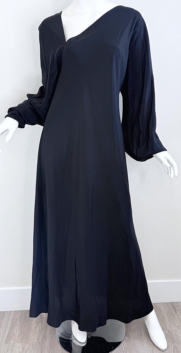 Halston 1970, abito da sera vintage con manica a sbieco in seta