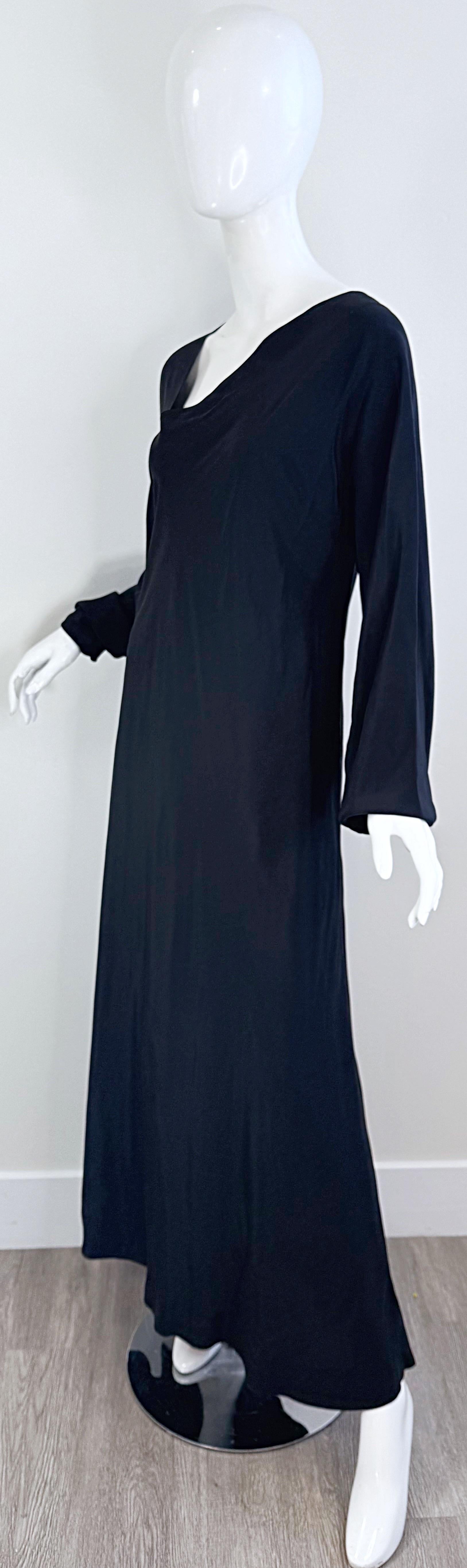 Halston 1970s Seda Negro Bies Icono Manga Obispo Vestido de noche Vintage en venta 4