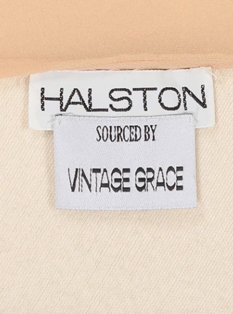 Halston 1970er Haute Couture Haute Couture Nudefarbenes Ein-Schulter-Kleid für Damen oder Herren im Angebot