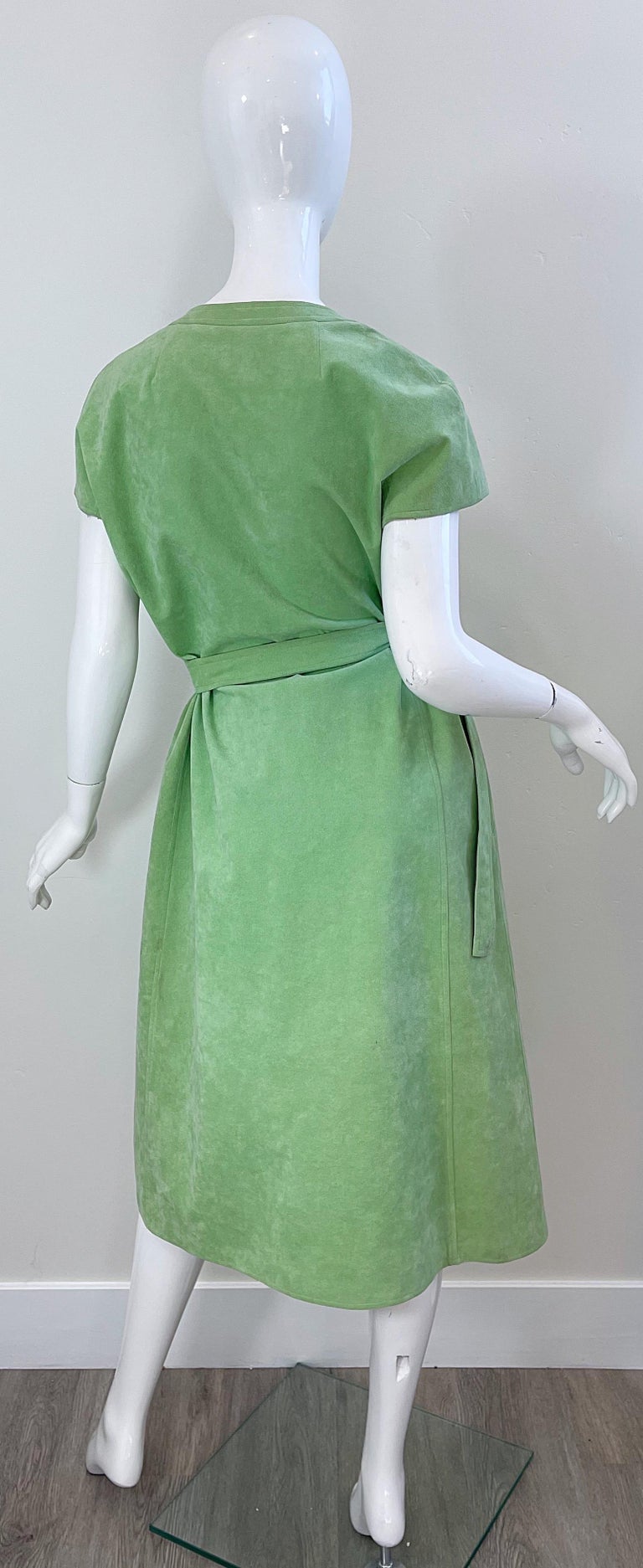 Women's Halston 1970s Pistachio Green Ultra Suede Short Sleeve Vintage 70s Shirt Dress For Sale