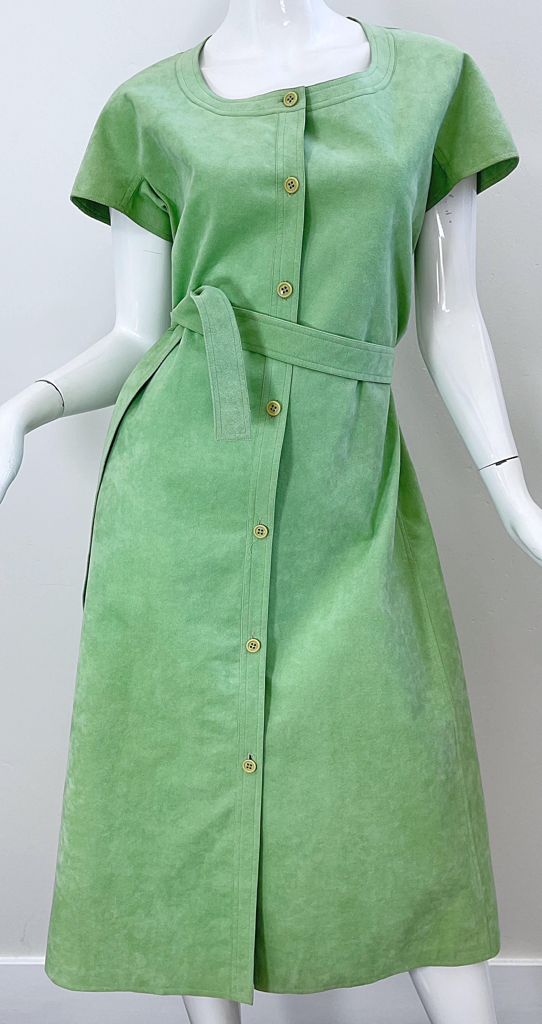 Halston 1970s Pistachio Green Ultra Suede Short Sleeve Vintage 70s Shirt Dress For Sale 2