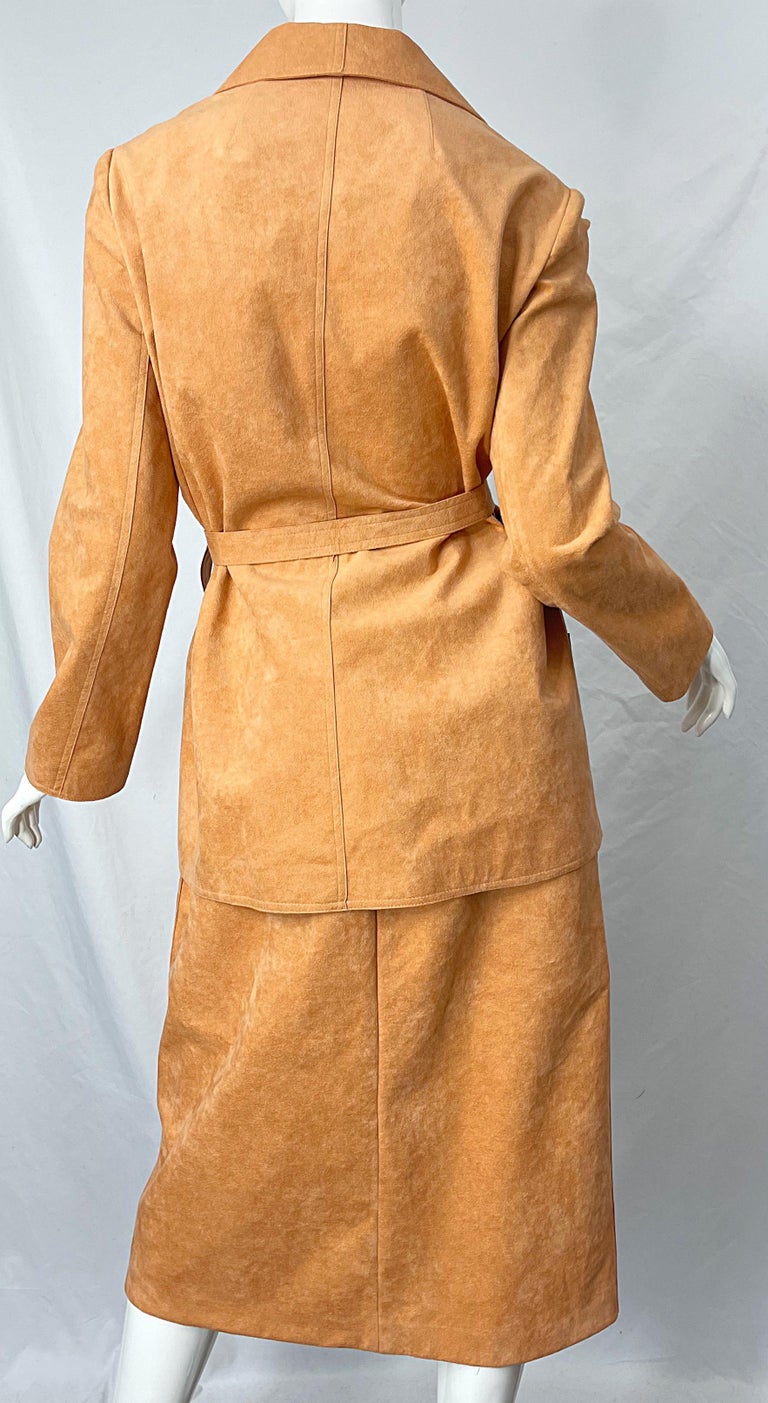 Halston 1970s Salmon Peach Ultrasuede Vintage 70s Belted Jacket and Skirt Suit For Sale 6