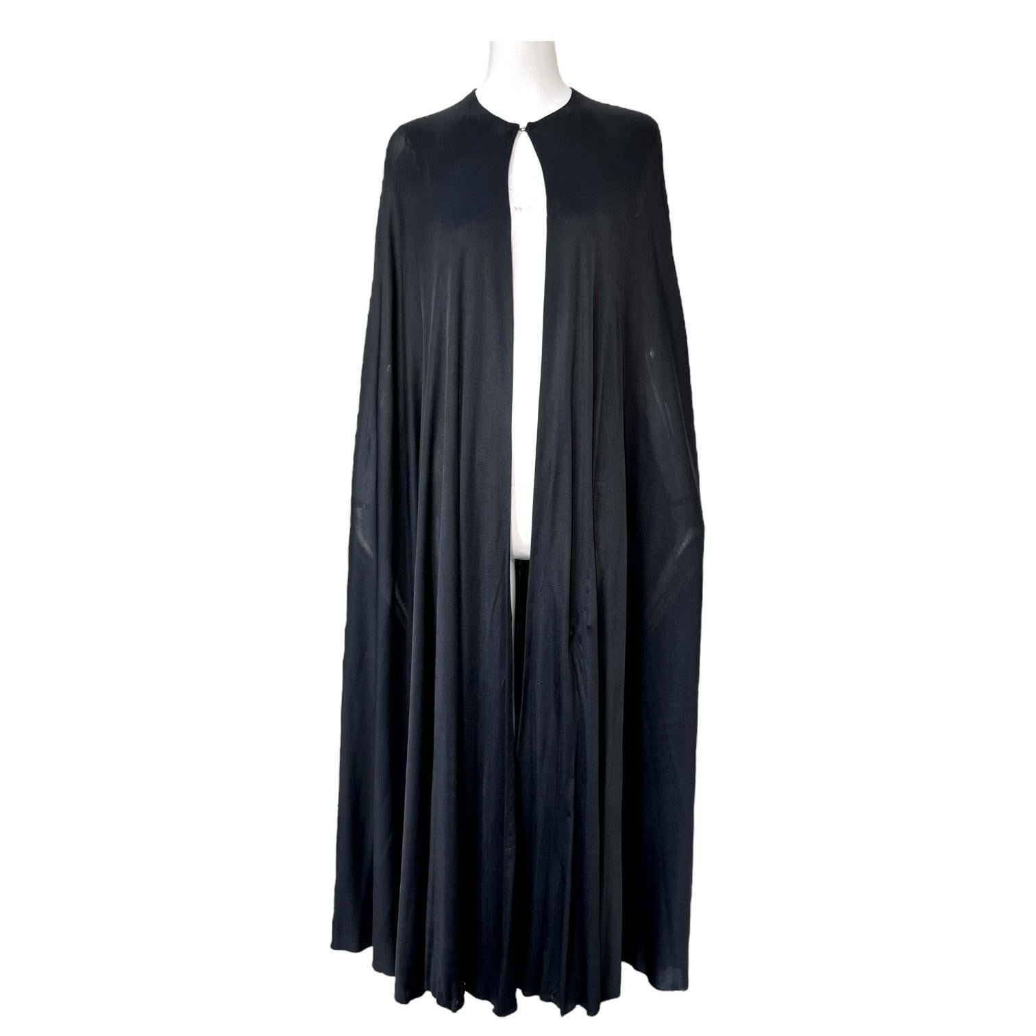 Capo intero in jersey opaco nero di Halston, anni '70 in vendita
