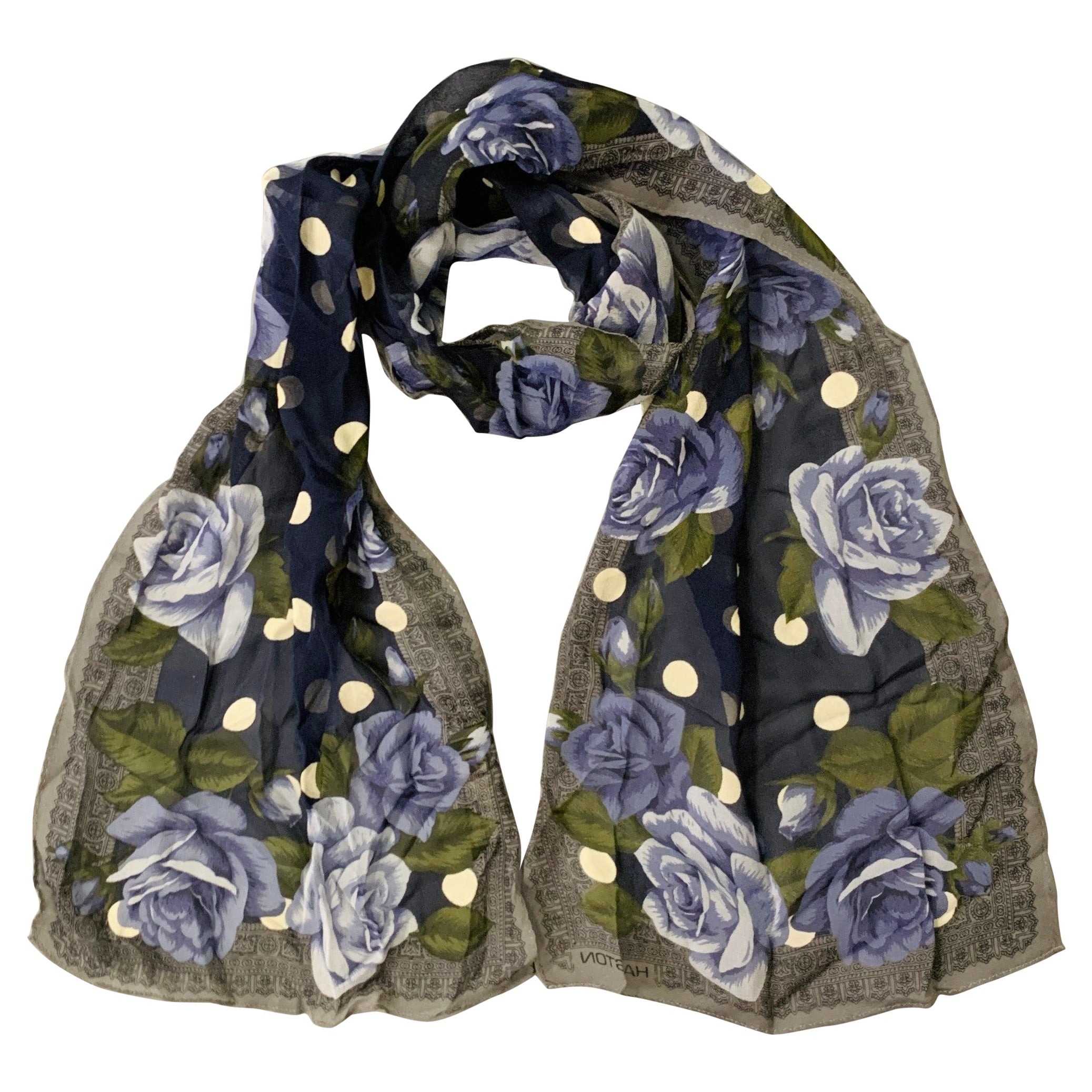 Sciarpa in seta Halston Blue Greene & Greene White Polka Dot Floral Roses in vendita