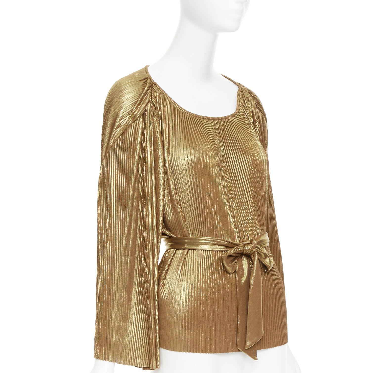 Marrone Halston Heritage oro, top a fisarmonica plissettato con arricciatura sulla spalla, dea della cravatta US10 L. in vendita