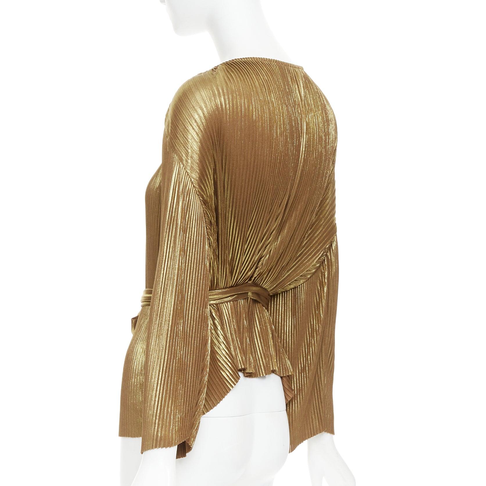 Halston Heritage oro, top a fisarmonica plissettato con arricciatura sulla spalla, dea della cravatta US10 L. in vendita 1