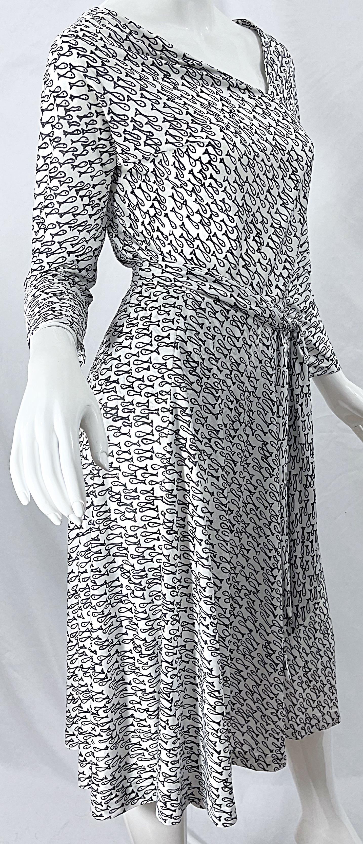 Halston IV 1970s Rare Novelty Fish Print Black and White Vintage 70s Ensemble For Sale 6