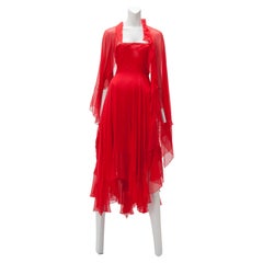 HALSTON Vestido sin tirantes de gasa de seda roja con capa c1970s Raro