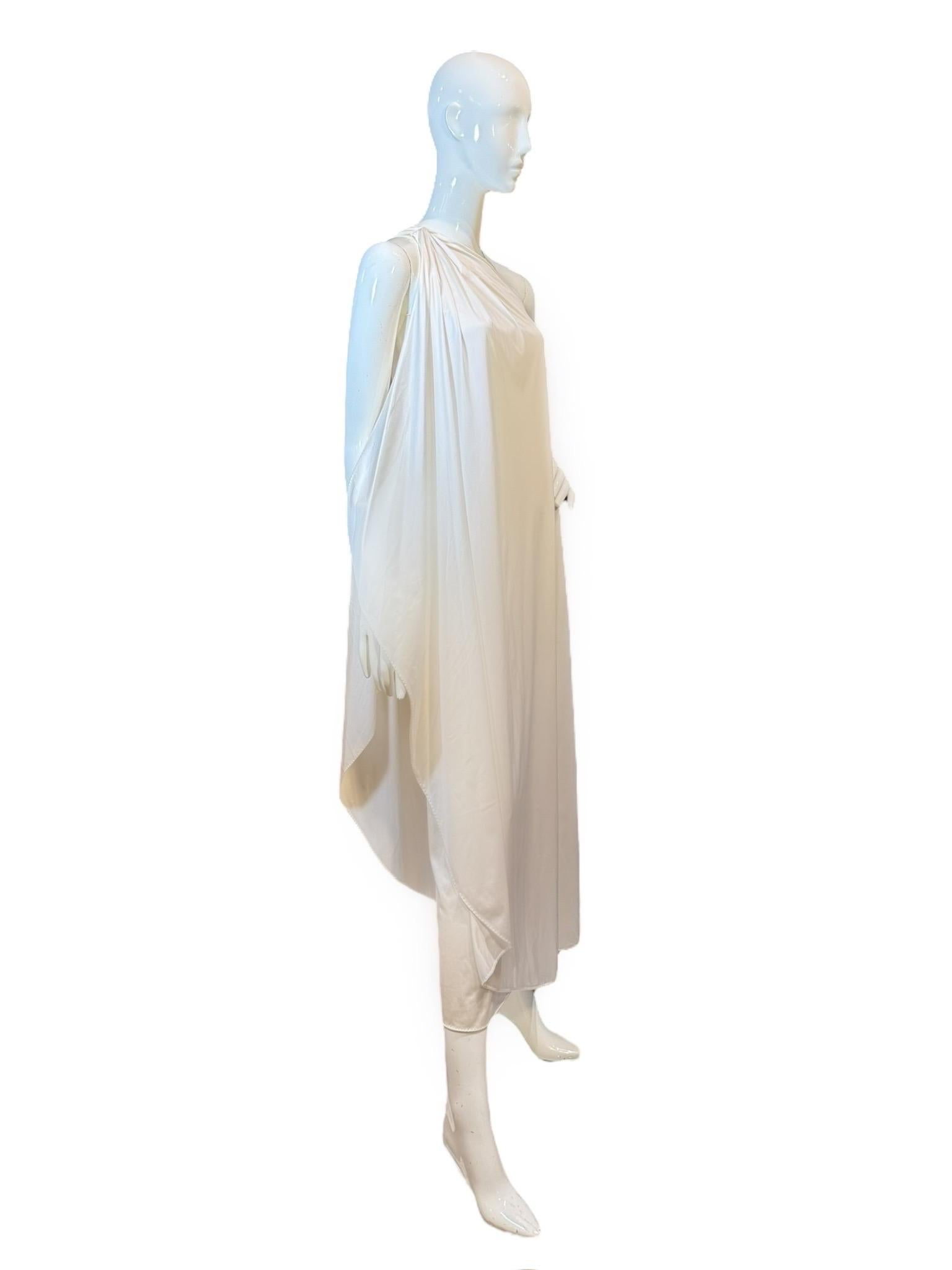 Halston White One-Shoulder Jersey Goddess Gown, Circa 1979 For Sale 3
