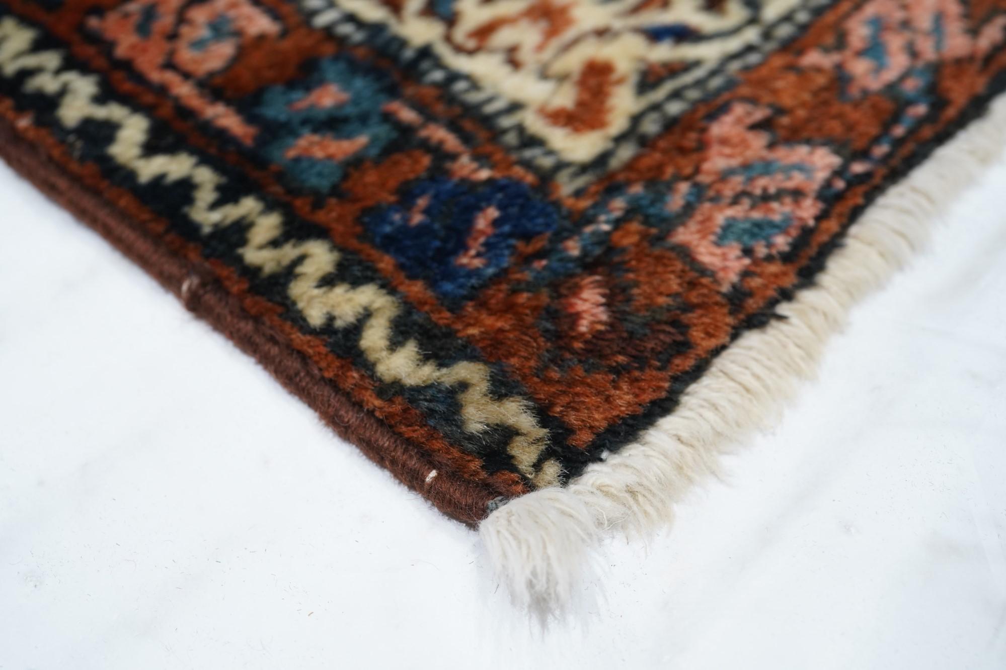 Hamadan-Teppich (Persisch) im Angebot