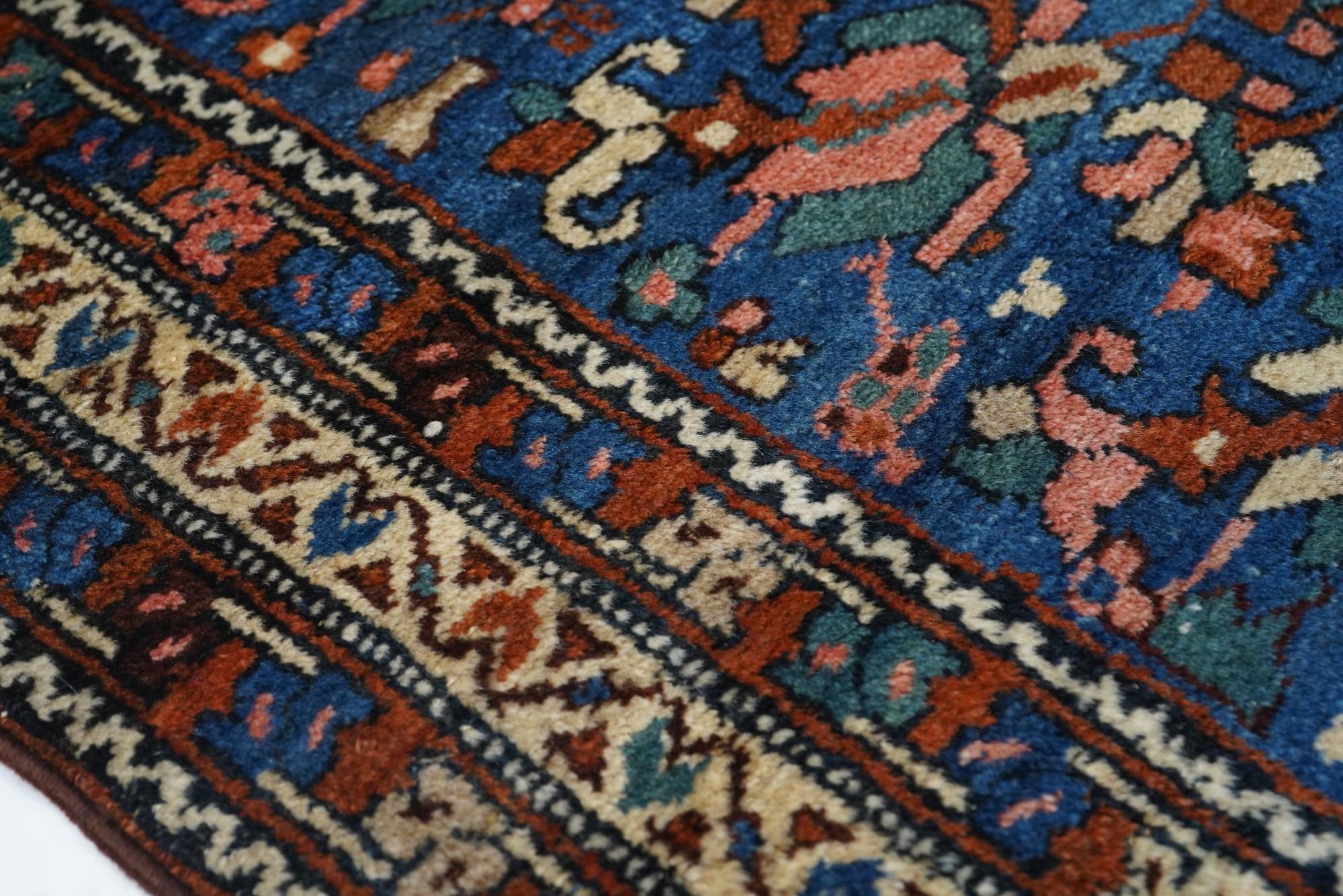Hamadan Rug In Excellent Condition For Sale In New York, NY