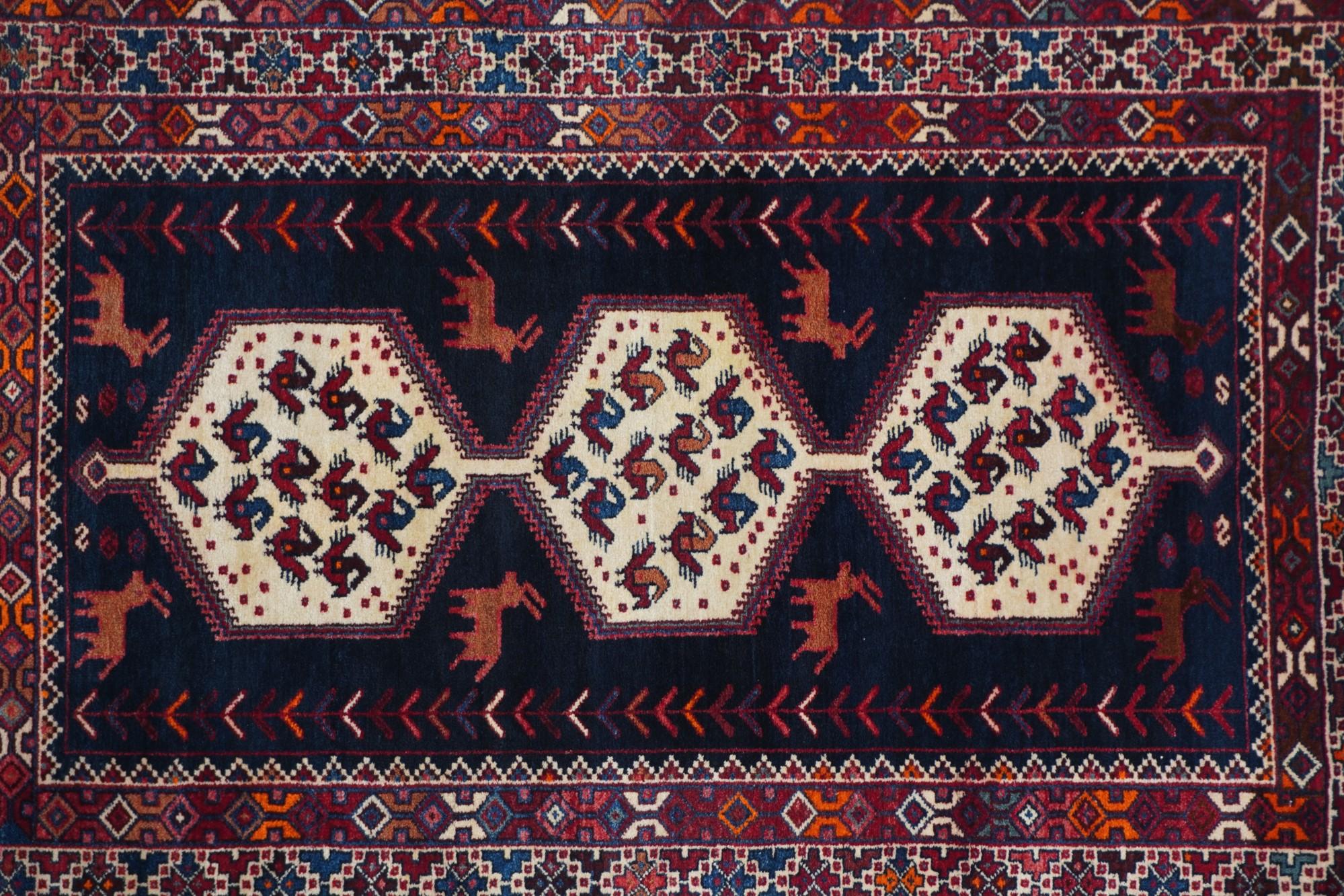 Vintage Hamadan-Teppich 4'3'' x 6'6'' (Persisch) im Angebot