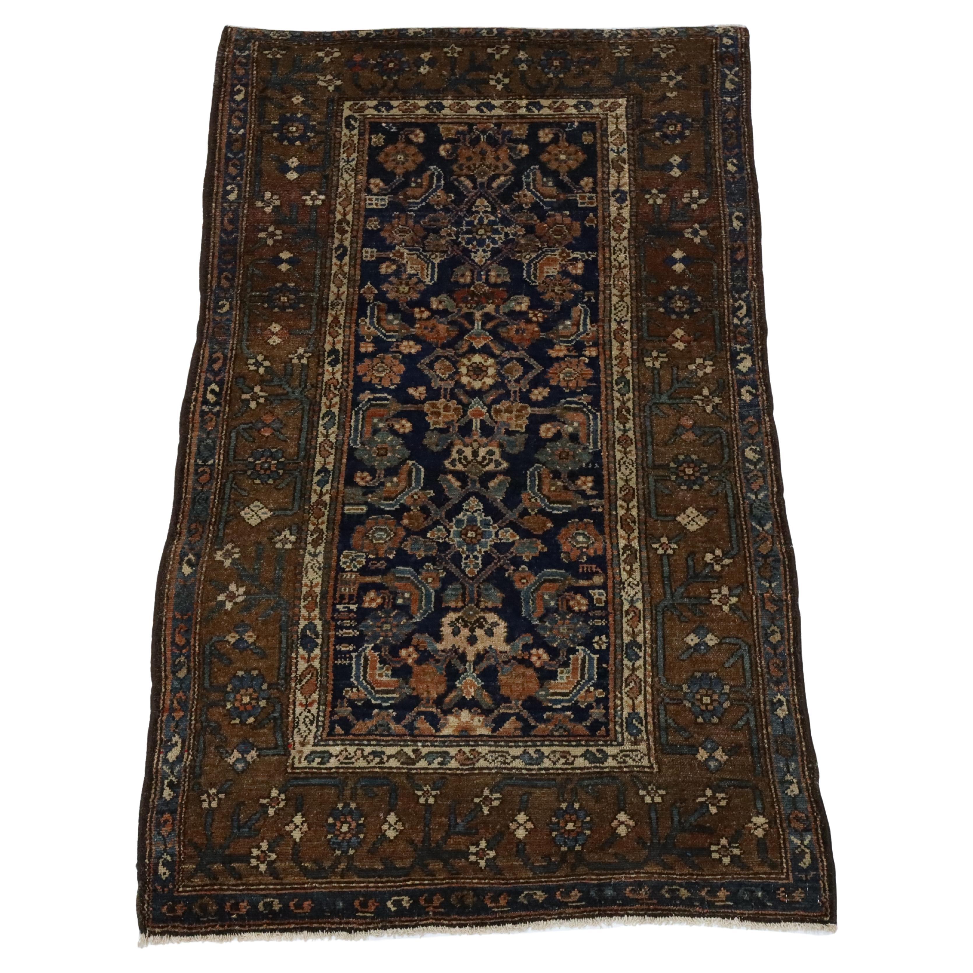 Hamedan Antique rug - 3'2" x 5'8"