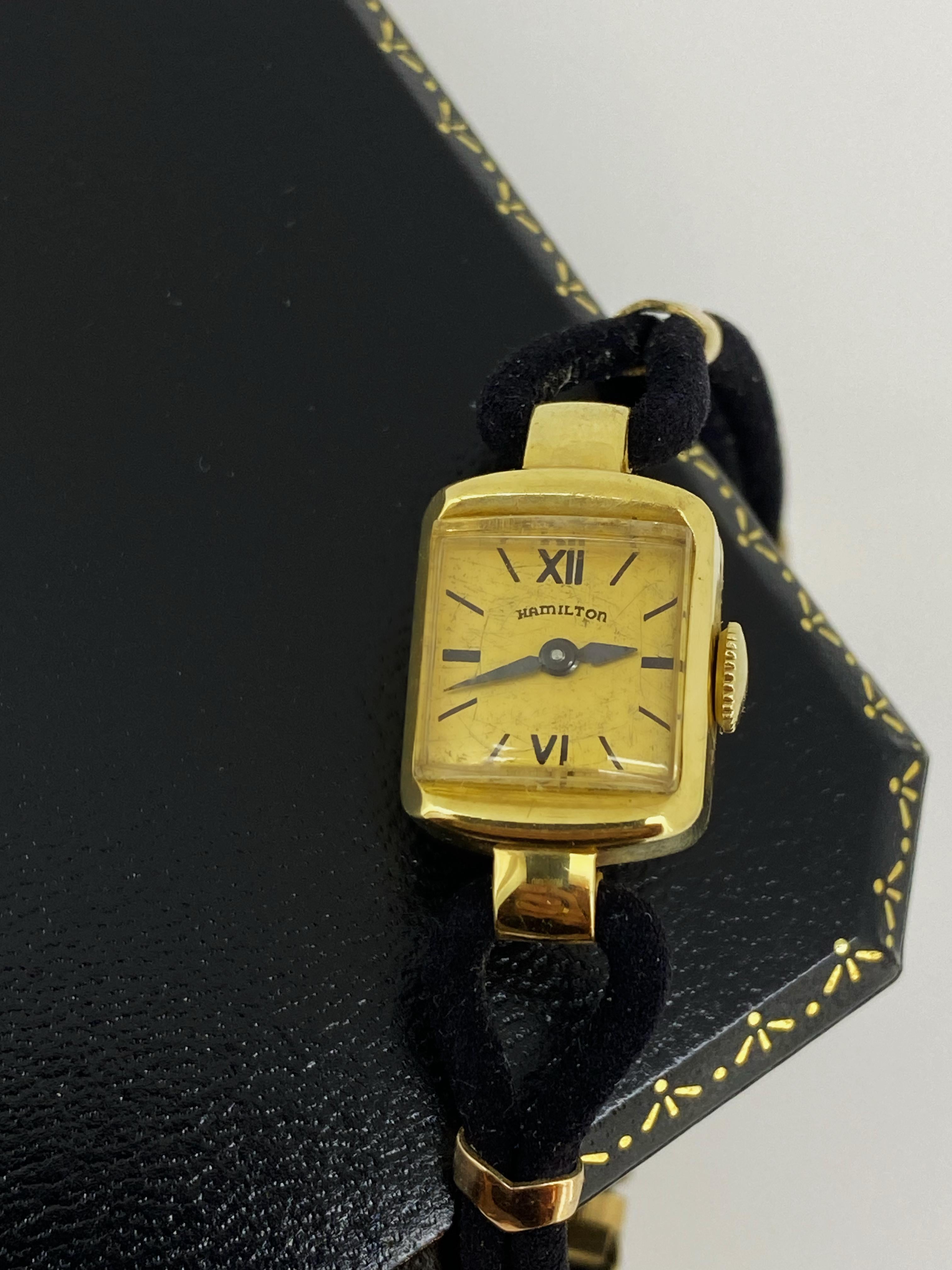 Hamilton 14K Yellow Gold Rectangle Retro c1950's Manual Ladies' Cocktail Watch In Excellent Condition For Sale In MELBOURNE, AU