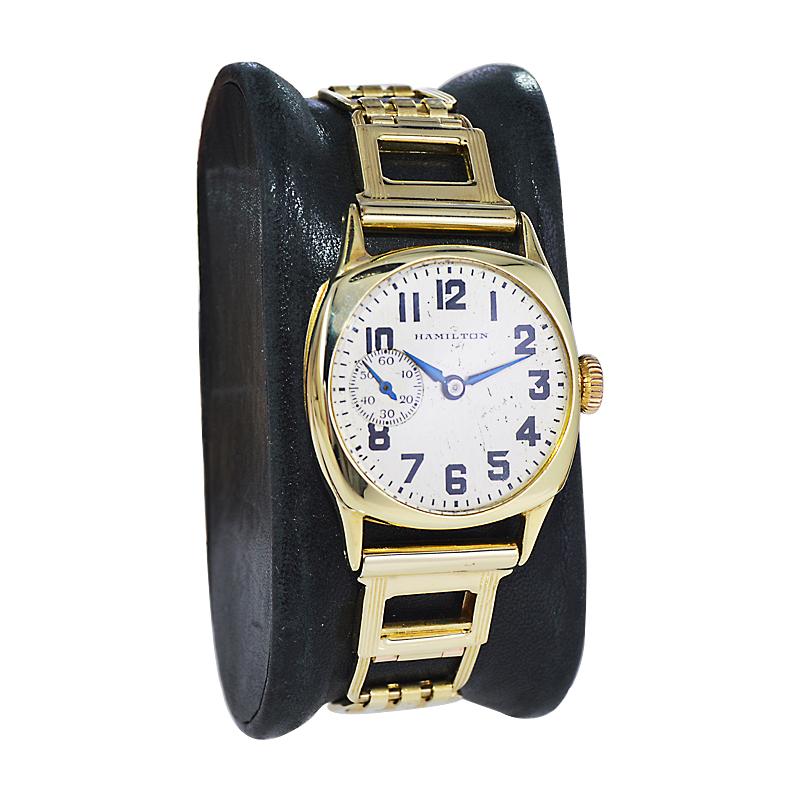 Hamilton 14Kt. Goldene kissenförmige Uhr mit Originalzifferblatt und -armband 1925 (Art déco) im Angebot