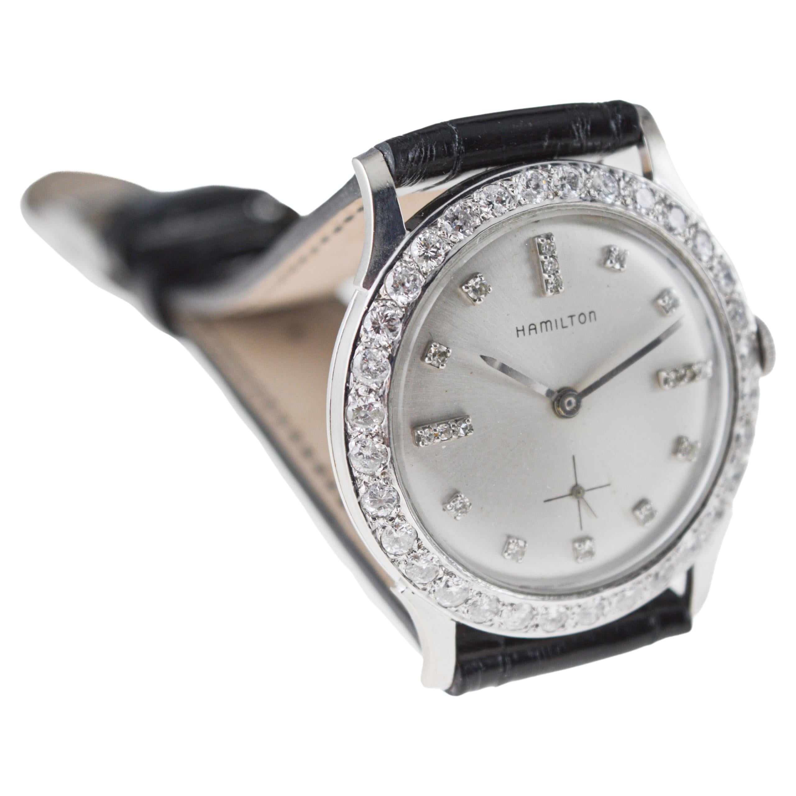 Hamilton Dress Watch in oro bianco 14Kt con lunetta di diamanti originale degli anni '50 in vendita 3