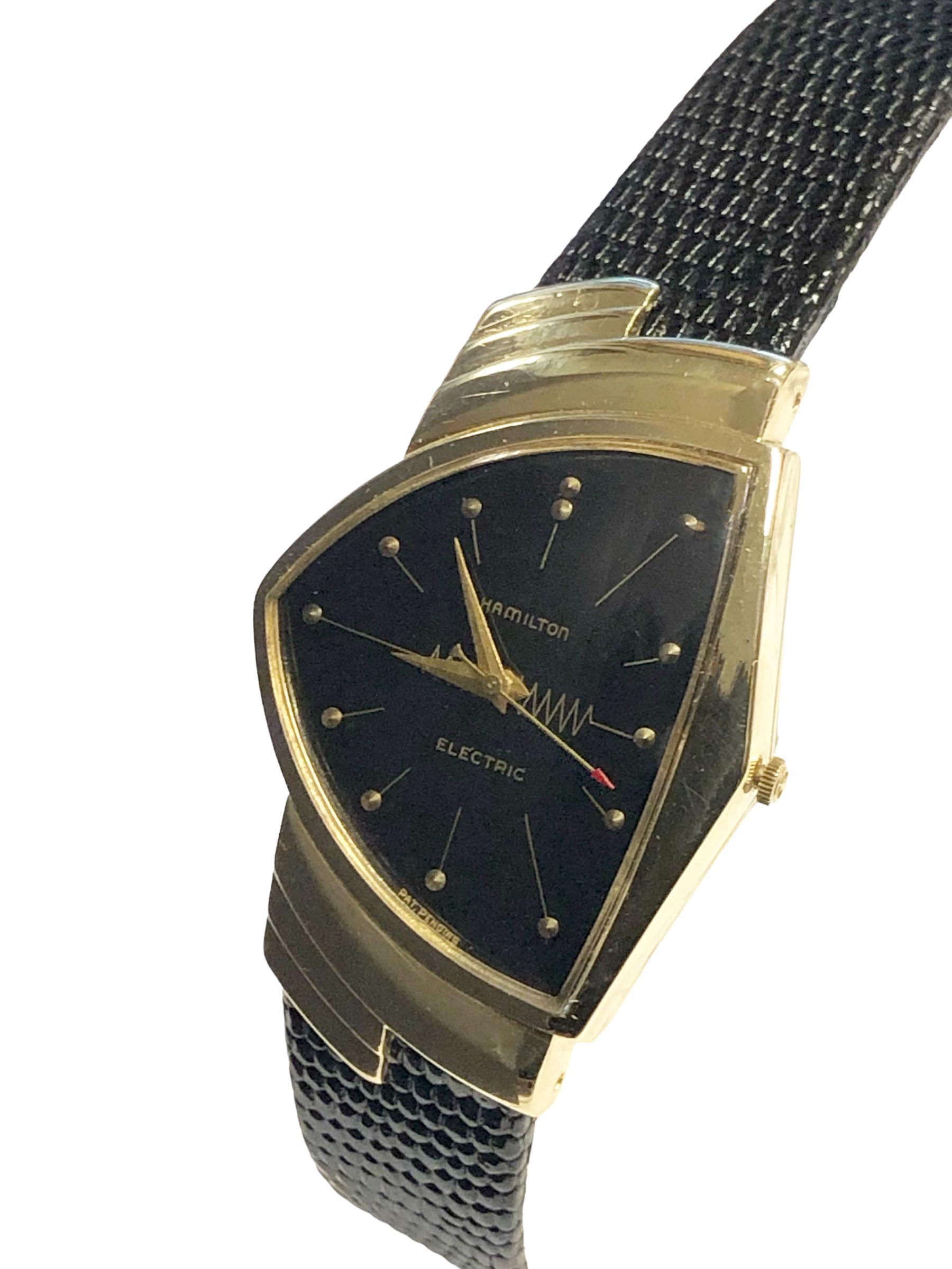 Hamilton 1960 14k Gelbgold „Ventura“ Armbanduhr (Modernistisch) im Angebot