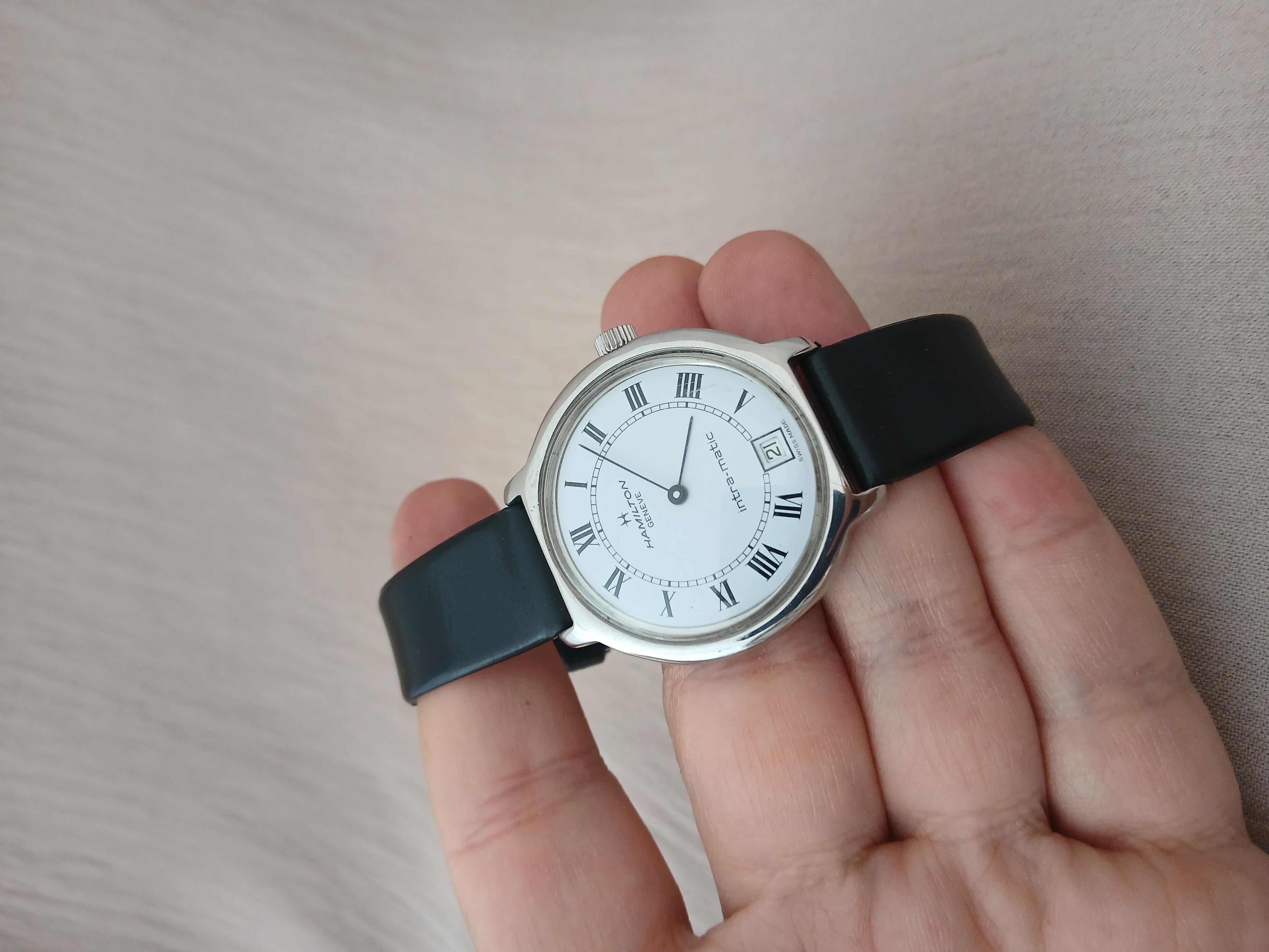 Hamilton Intra-Matic Automatik Herrenuhr Römisches Zifferblatt Datum Herrenuhr In Herkunft im Zustand „Hervorragend“ im Angebot in Toronto, CA