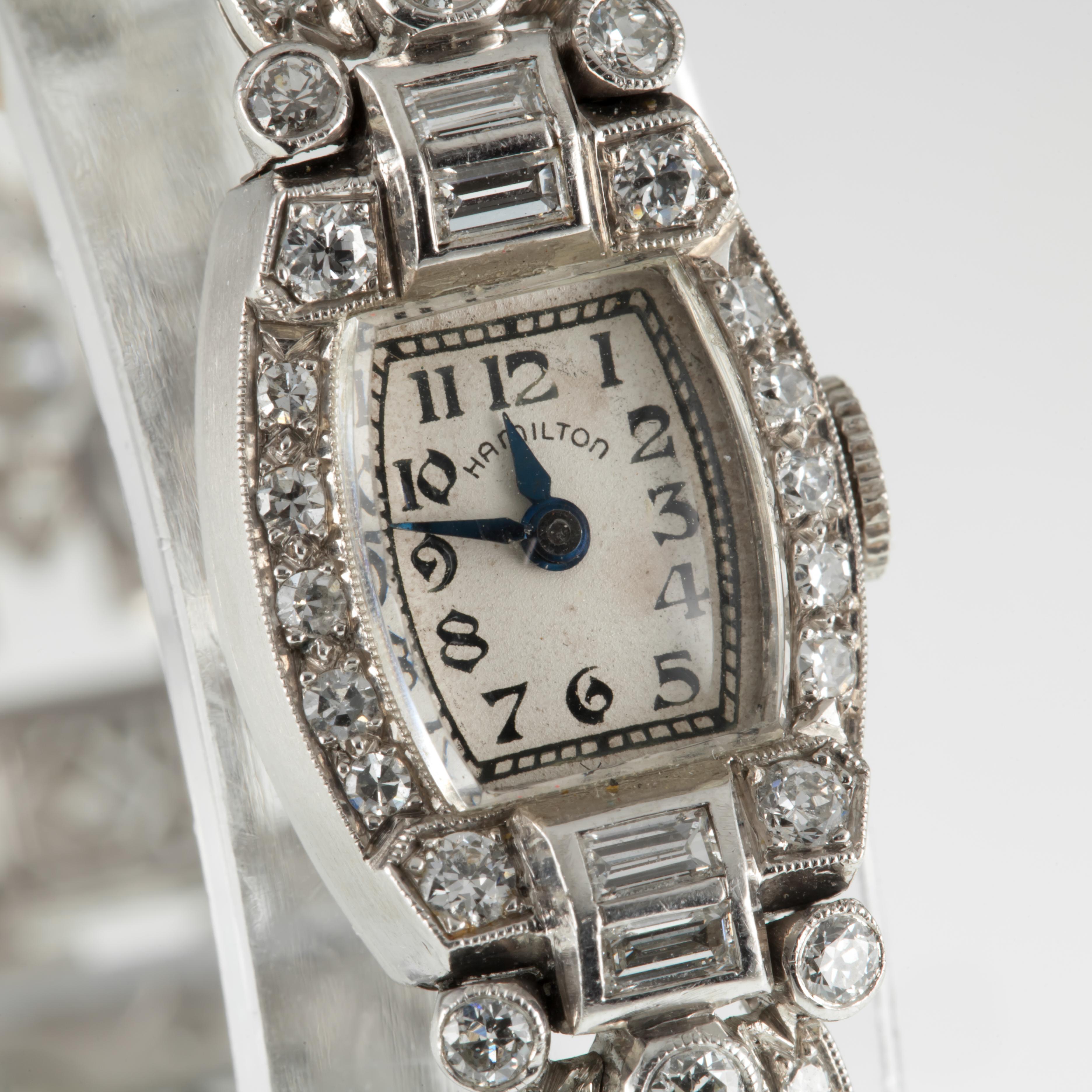 Hamilton Damen Platin-Diamant-Kleiduhr Delicate Filigrane Uhr #911 (Rundschliff) im Angebot