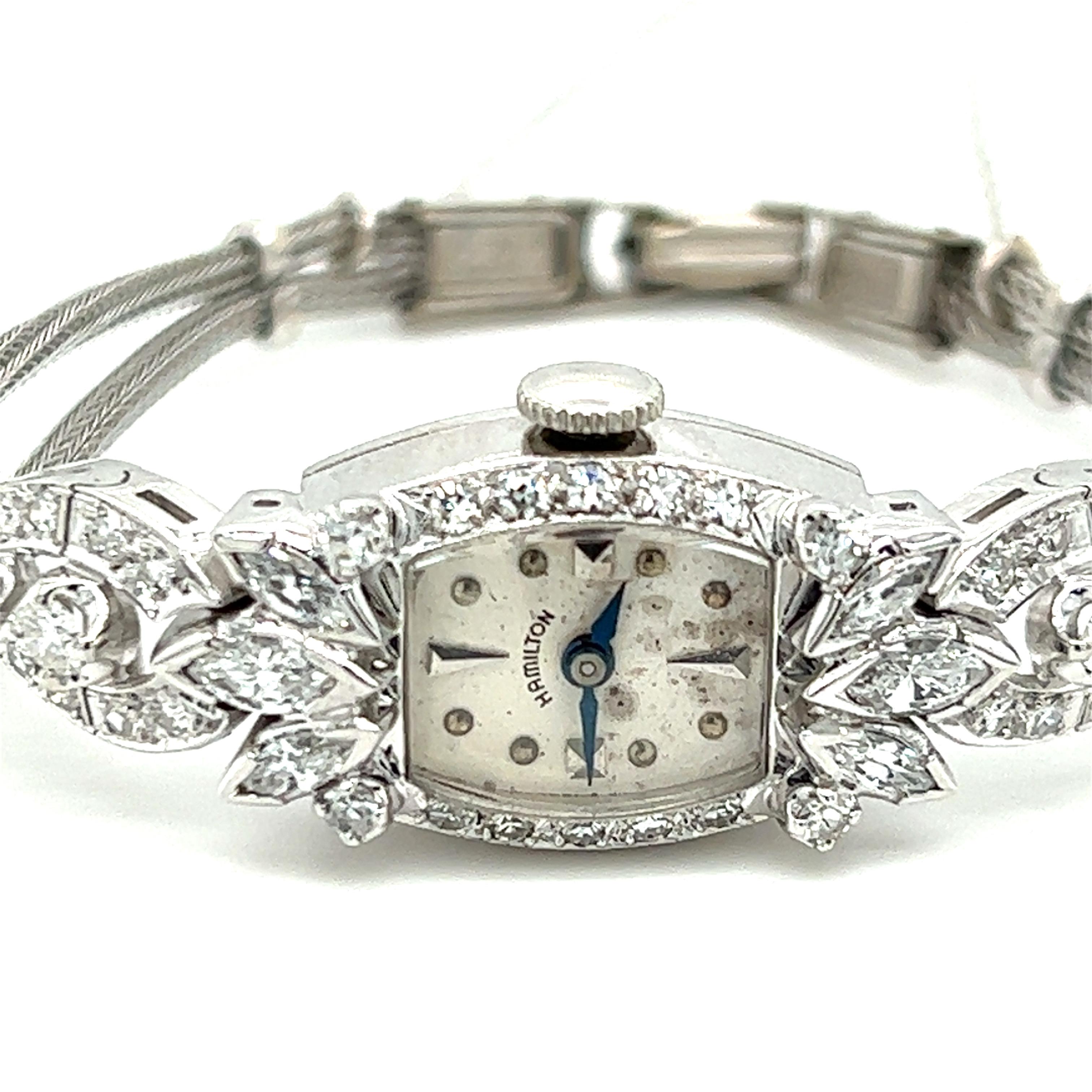 Hamilton Montre-bracelet en or blanc et diamants pour femmes, c. 1960 Bon état à Towson, MD