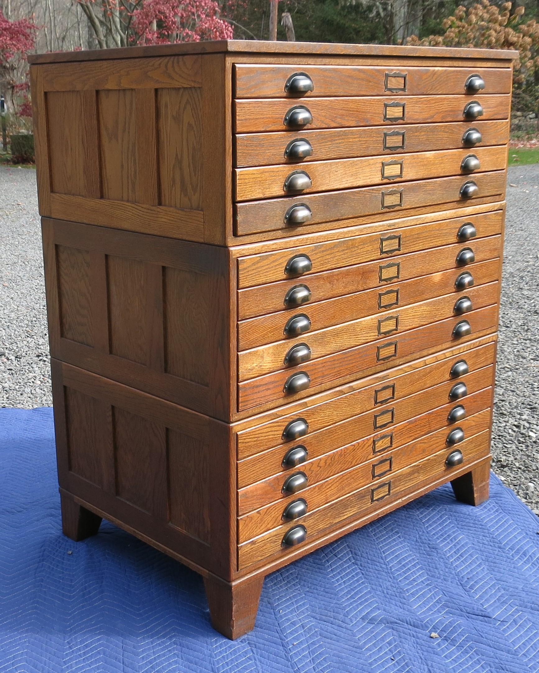 Hamilton map file cabinet in great condition from the 1920s. 15 drawers with base. It is 27.75