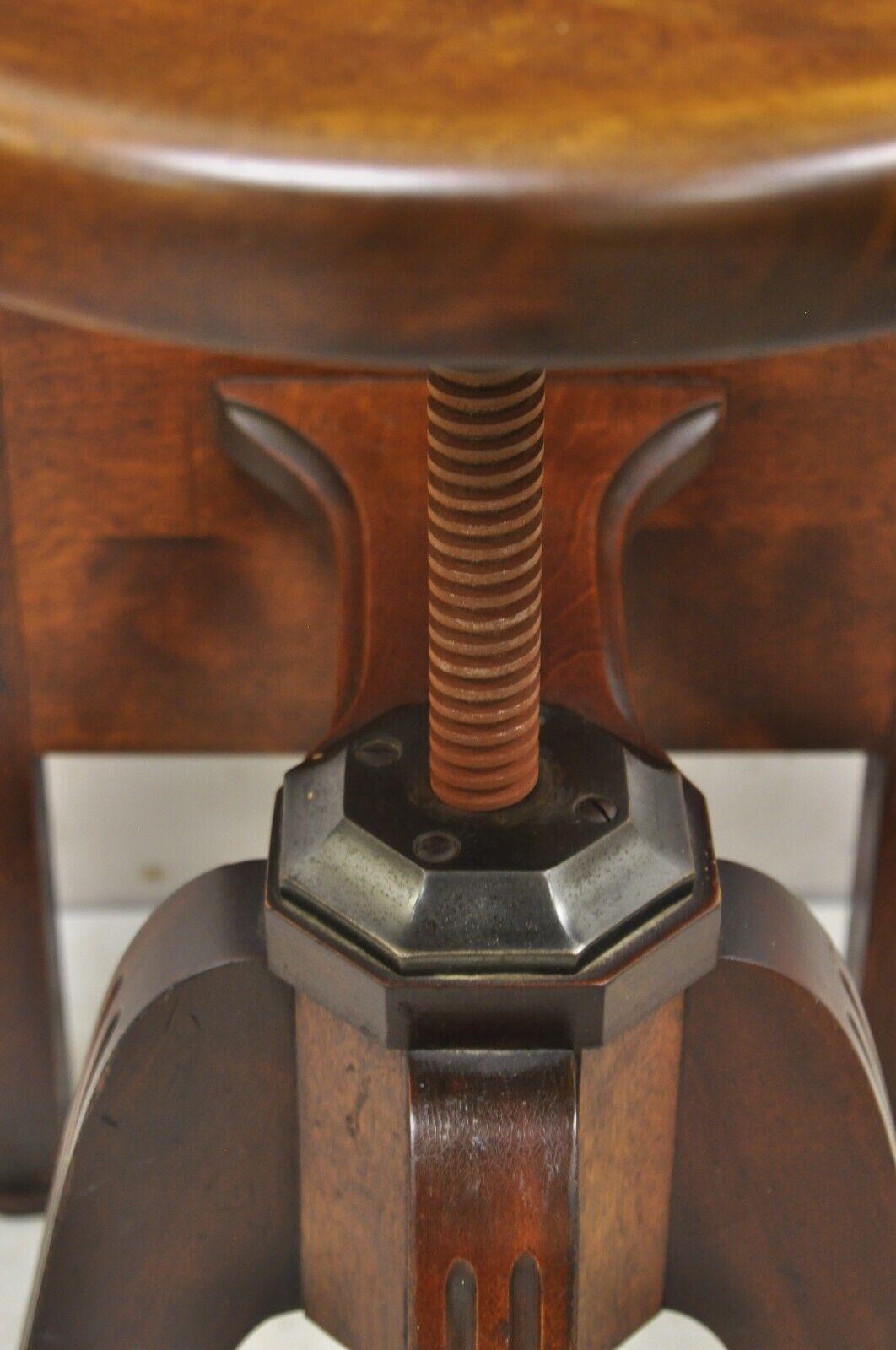 Hamilton Mfg Co High Back Adjustable Height Mahogany Architect Piano Stool In Good Condition For Sale In Philadelphia, PA