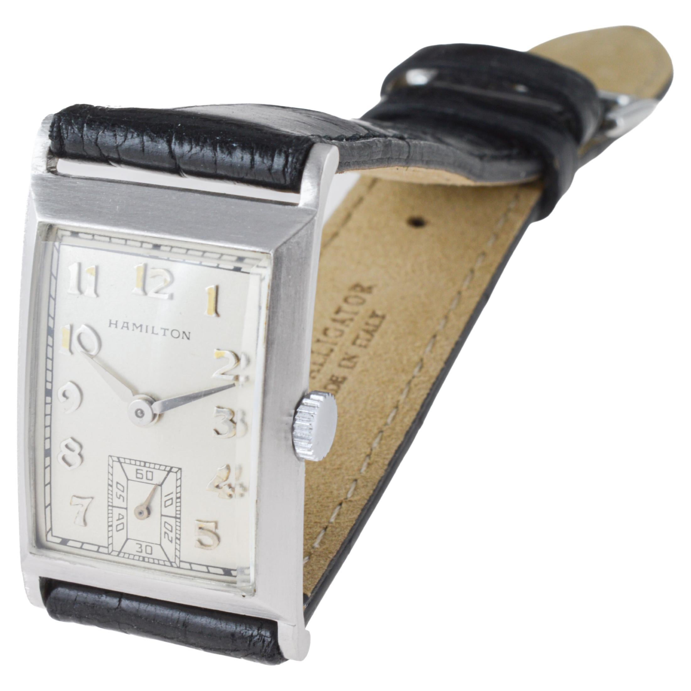 Hamilton Platin Art Deco Tank Stil 1940er Jahre mit Medaillon Serie Uhrwerk. im Angebot 4