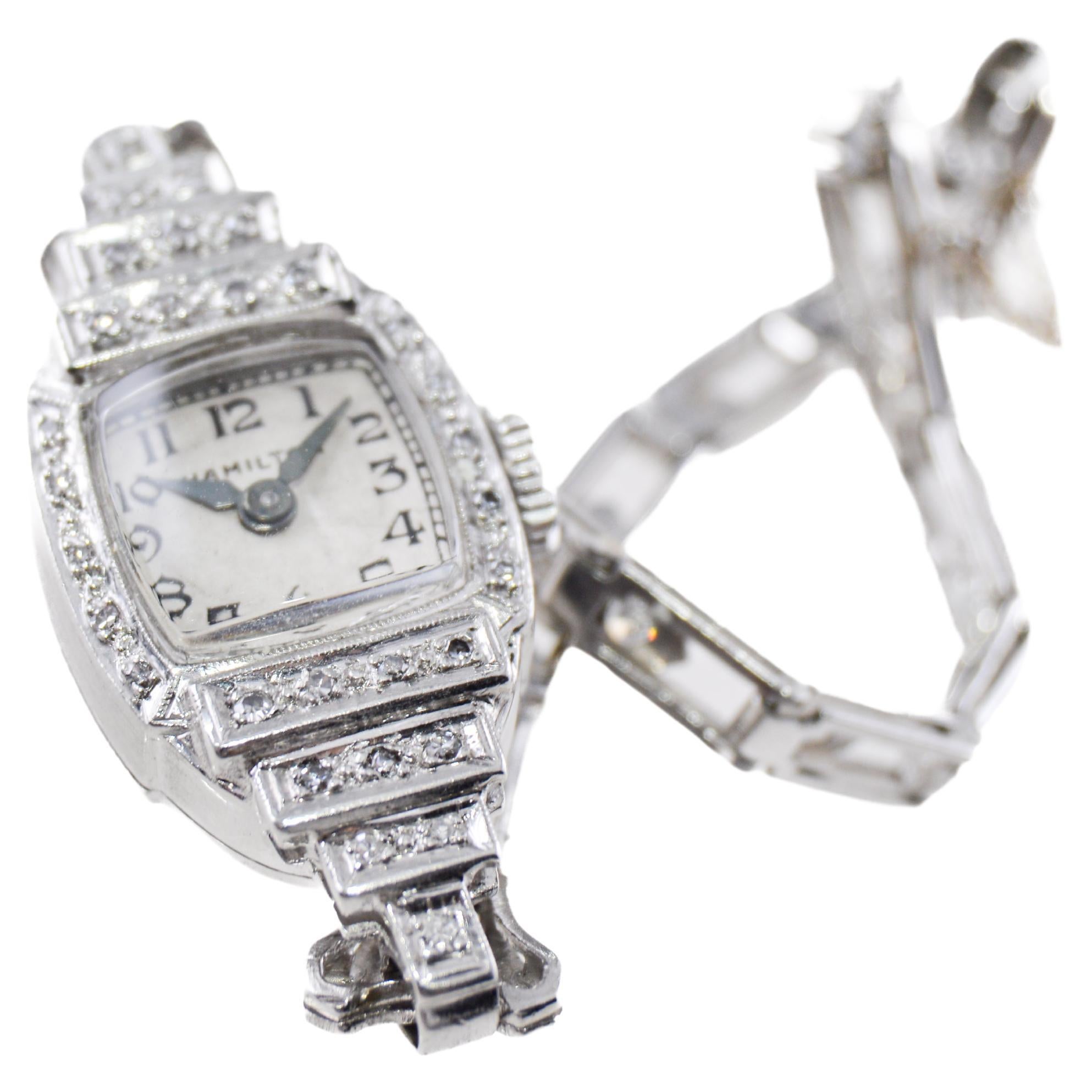 Hamilton Platinum Ladies Art Deco Styled Diamond Dress Watch, circa 1940er Jahre im Angebot 4