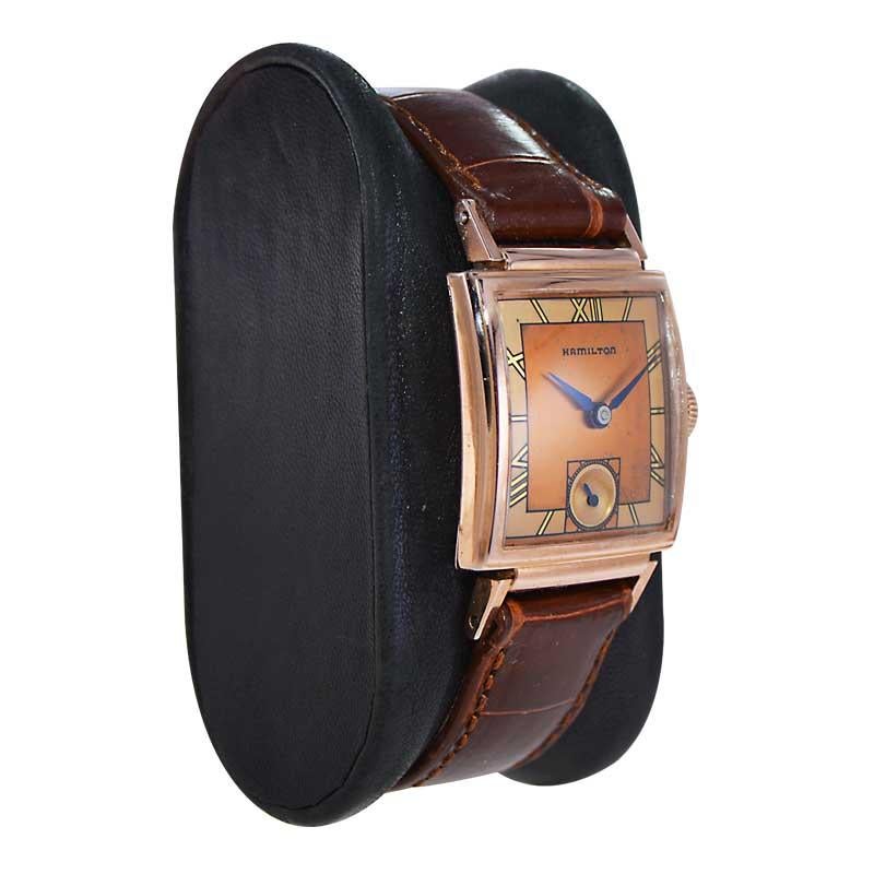 FACTORY / HOUSE:
STYLE / REFERENCE:
METAL / MATERIAL: Rose Gold Filled 
CIRCA / YEAR: 1940's
DIMENSIONS / SIZE: Length 23mm X Diameter 36mm
MOVEMENT / CALIBER: Manual Winding / 19 Jewels / Caliber 982
DIAL / HANDS: Original Sterling Silver with Rose