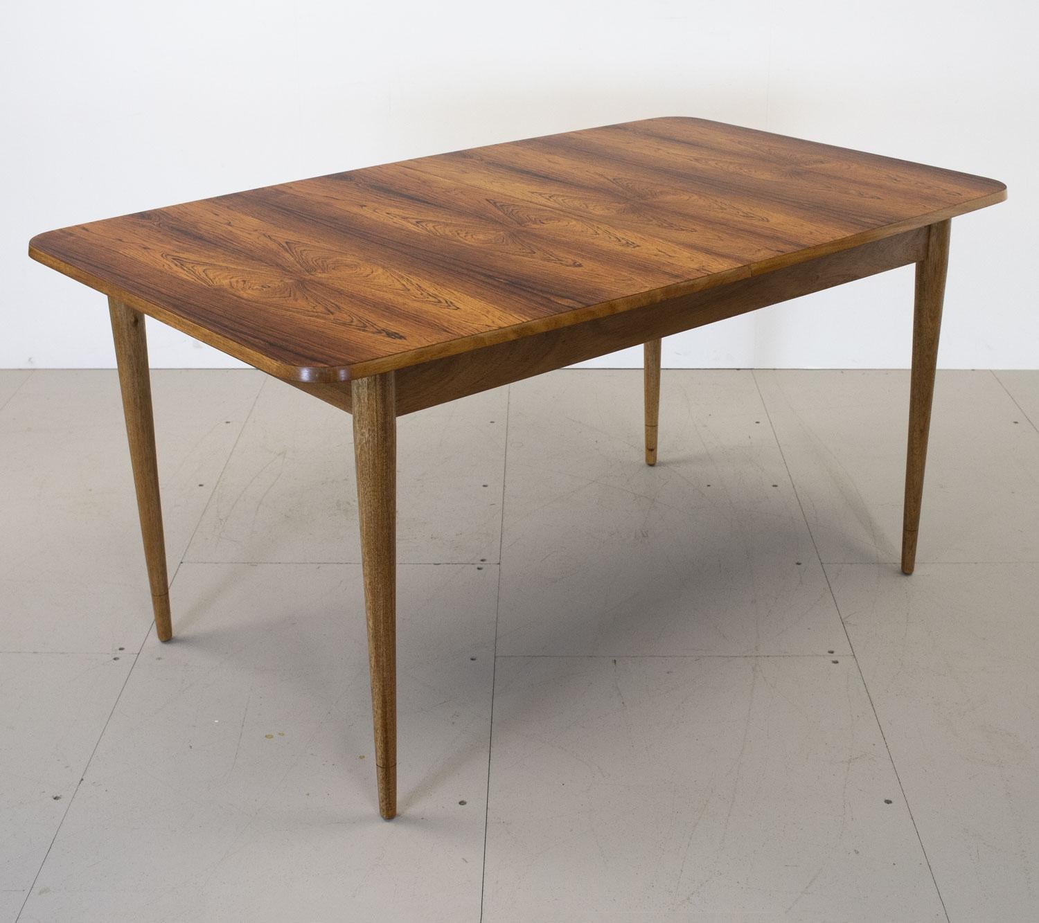 Varnished Hamilton Rosewood Extending Dining Table by Robert Heritage for Archie Shine For Sale