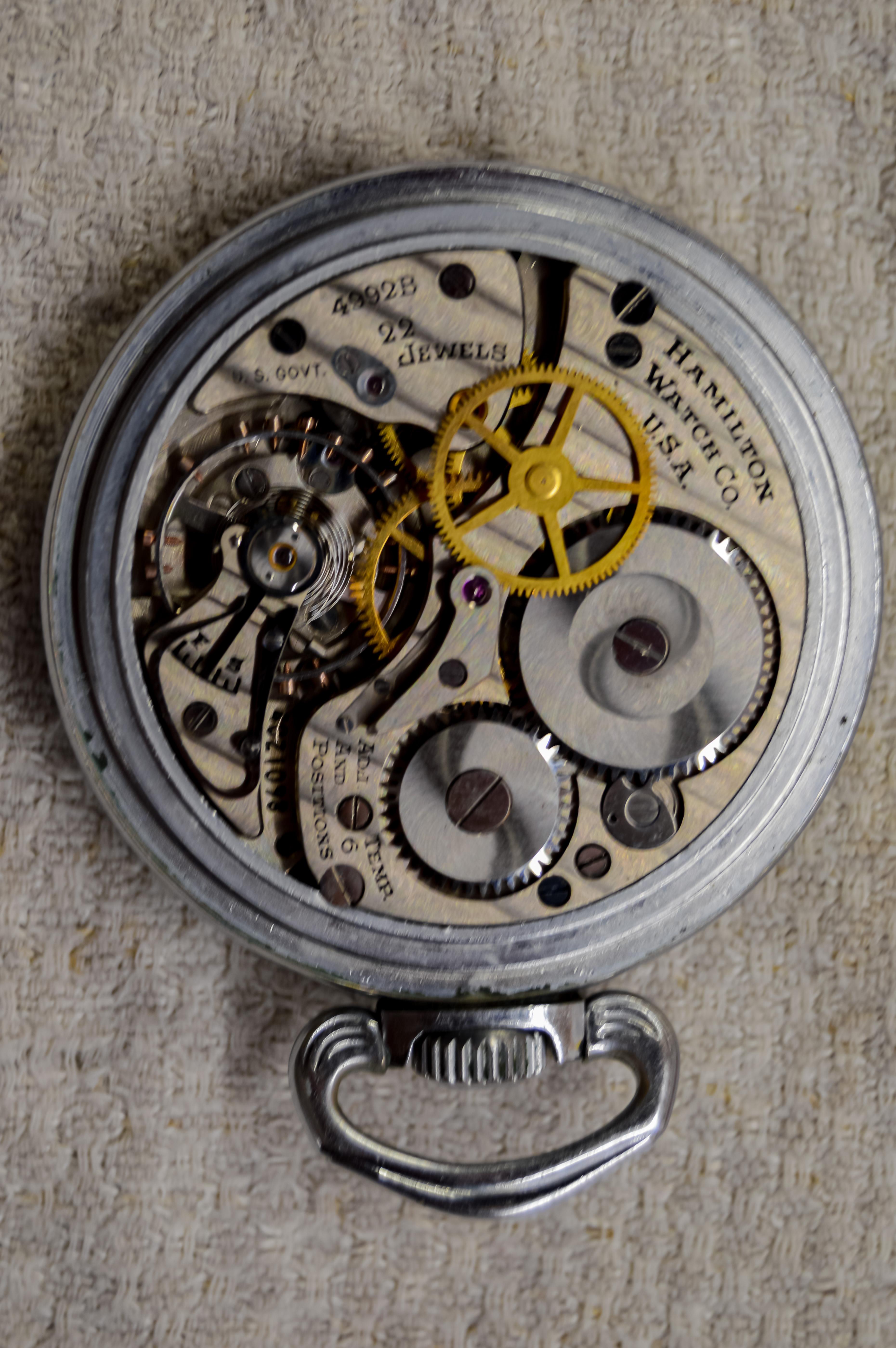 Hamilton Montre à gousset militaire en acier à cadran ouvert, c. 1940 7