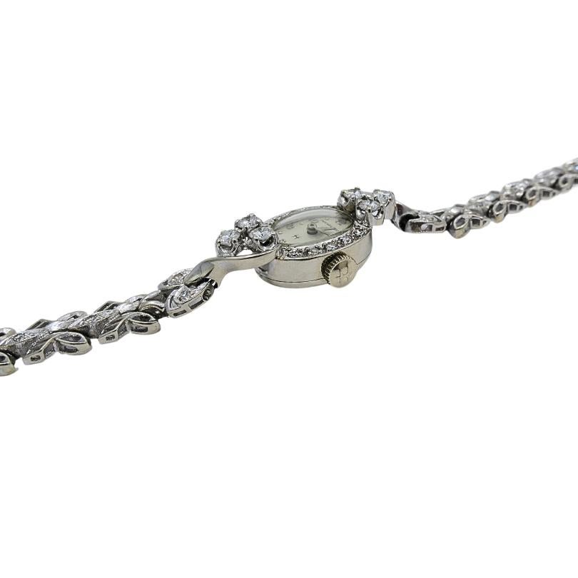 Hamilton Montre-bracelet rétro pour femmes avec diamants en or blanc 14 carats en vente 1