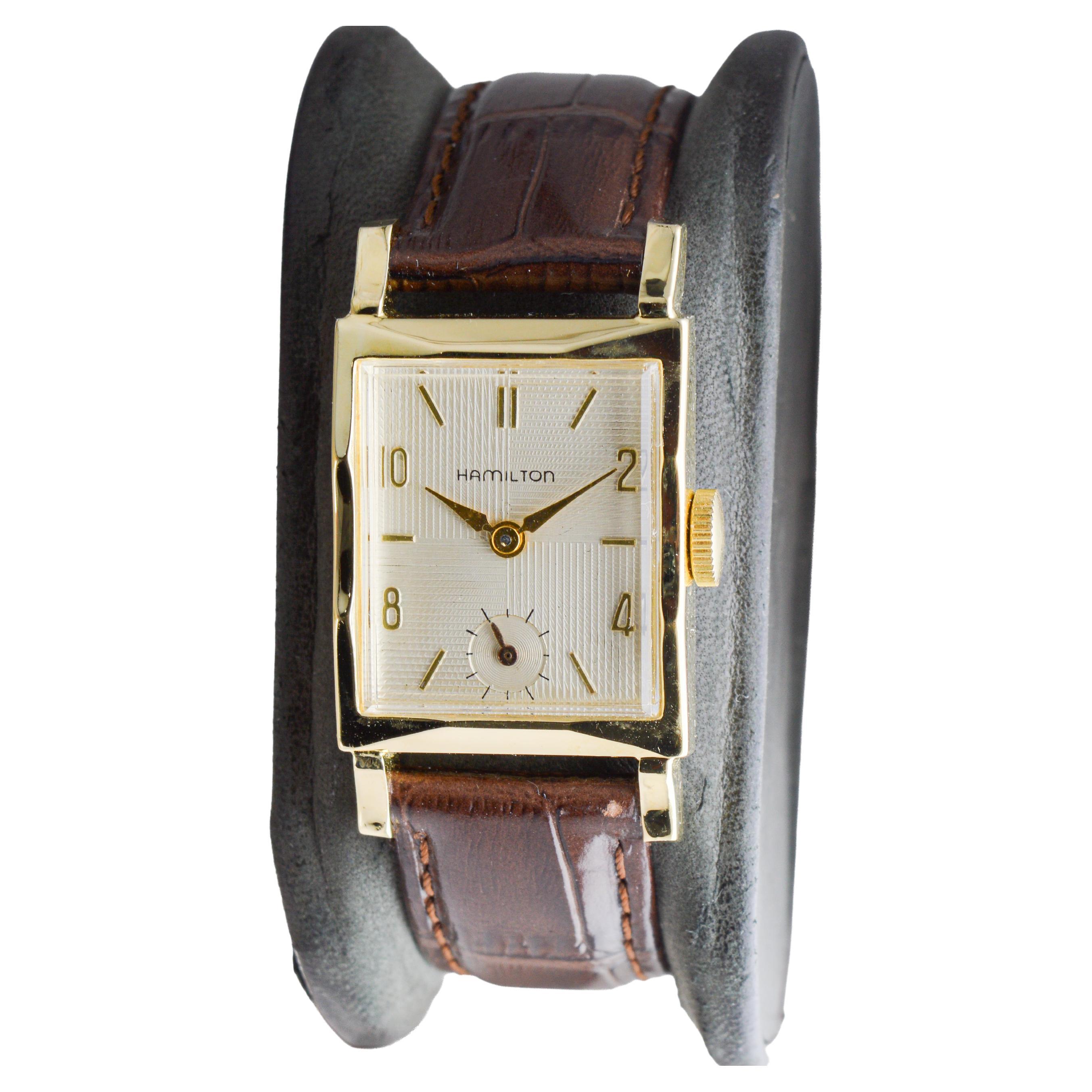 Hamilton Yellow Gold Filled Art Deco Watch circa 1940's with Unique Dial For Sale 3
