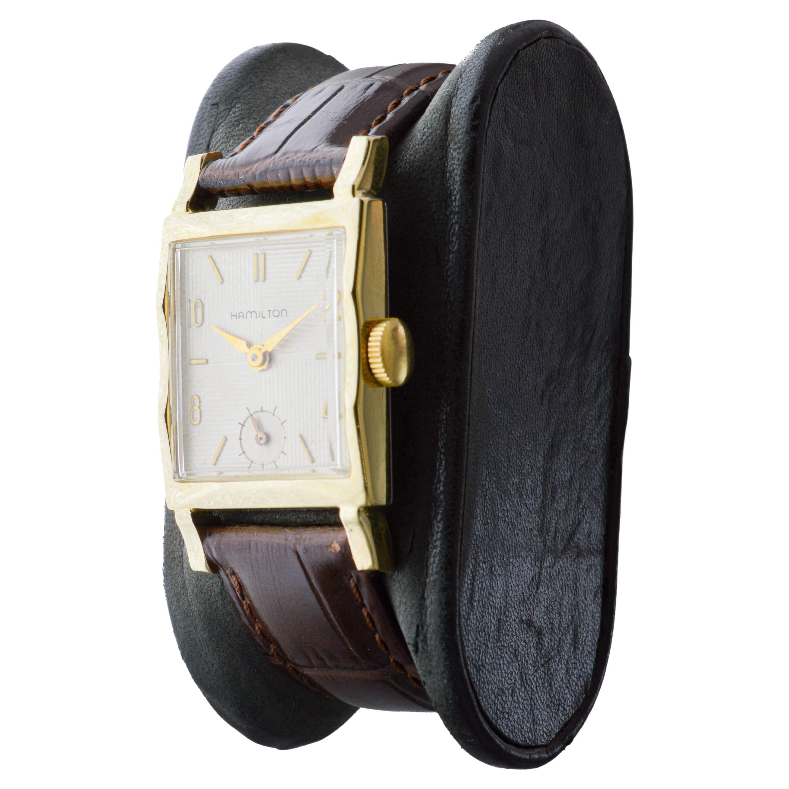 Hamilton Yellow Gold Filled Art Deco Watch circa 1940's with Unique Dial For Sale 4