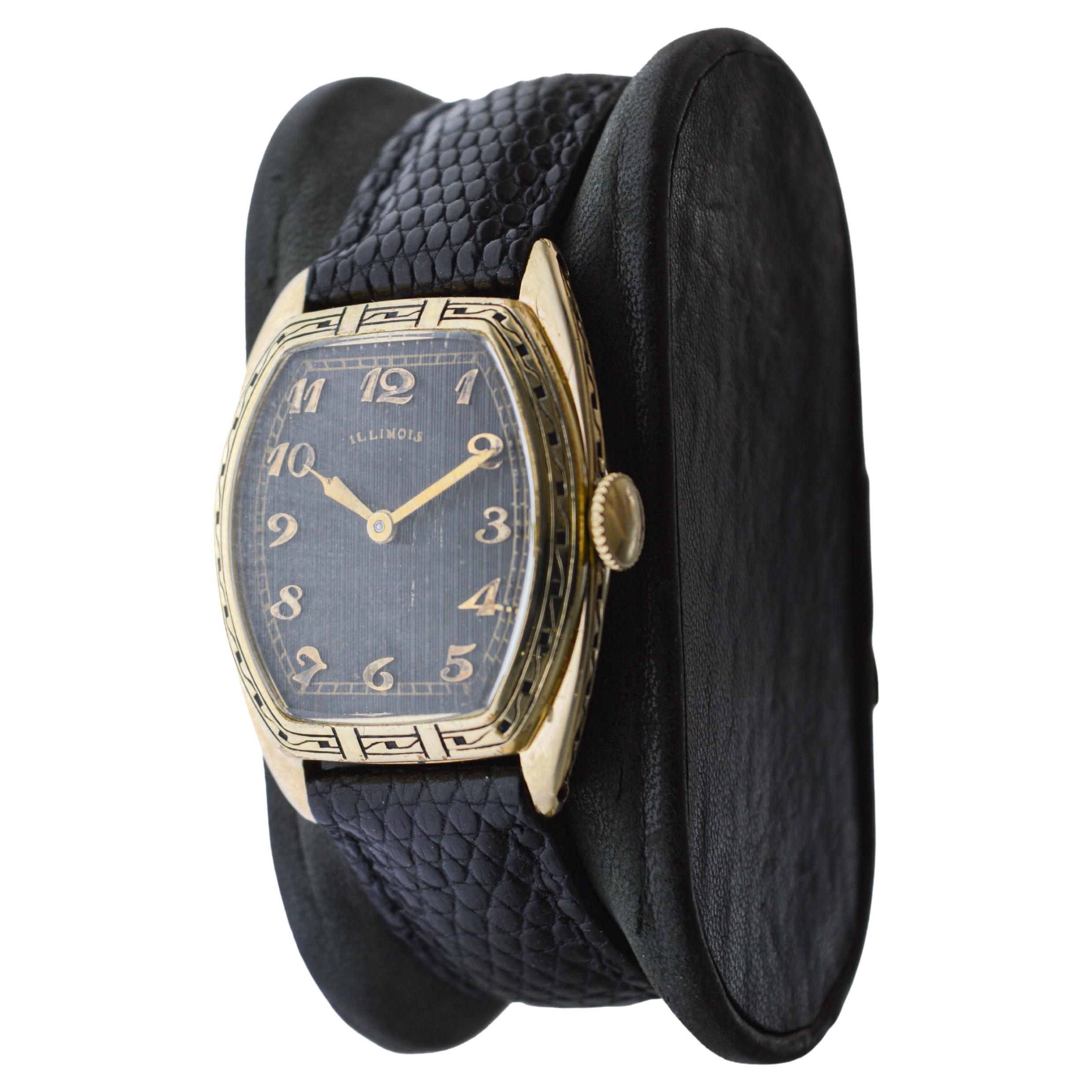 Hamilton Yellow Gold Filled Deco Style Tonneau with Rare Original Dial 1950 For Sale 3
