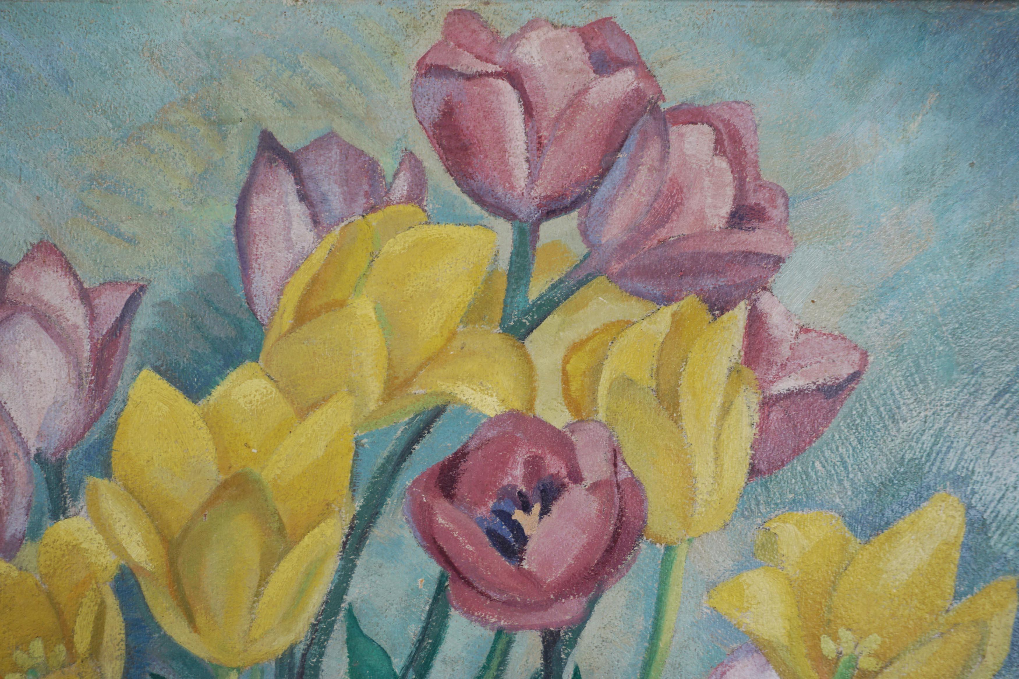 Merveilleuse nature morte de style art déco composée de tulipes jaunes et lavandes dans un vase avec sucrier par Hamlin (américain, 20e siècle), vers 1935. Signé en bas à droite 