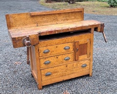 Hammacher Schlemmer Banco de trabajo antiguo de carpintero Isla de cocina