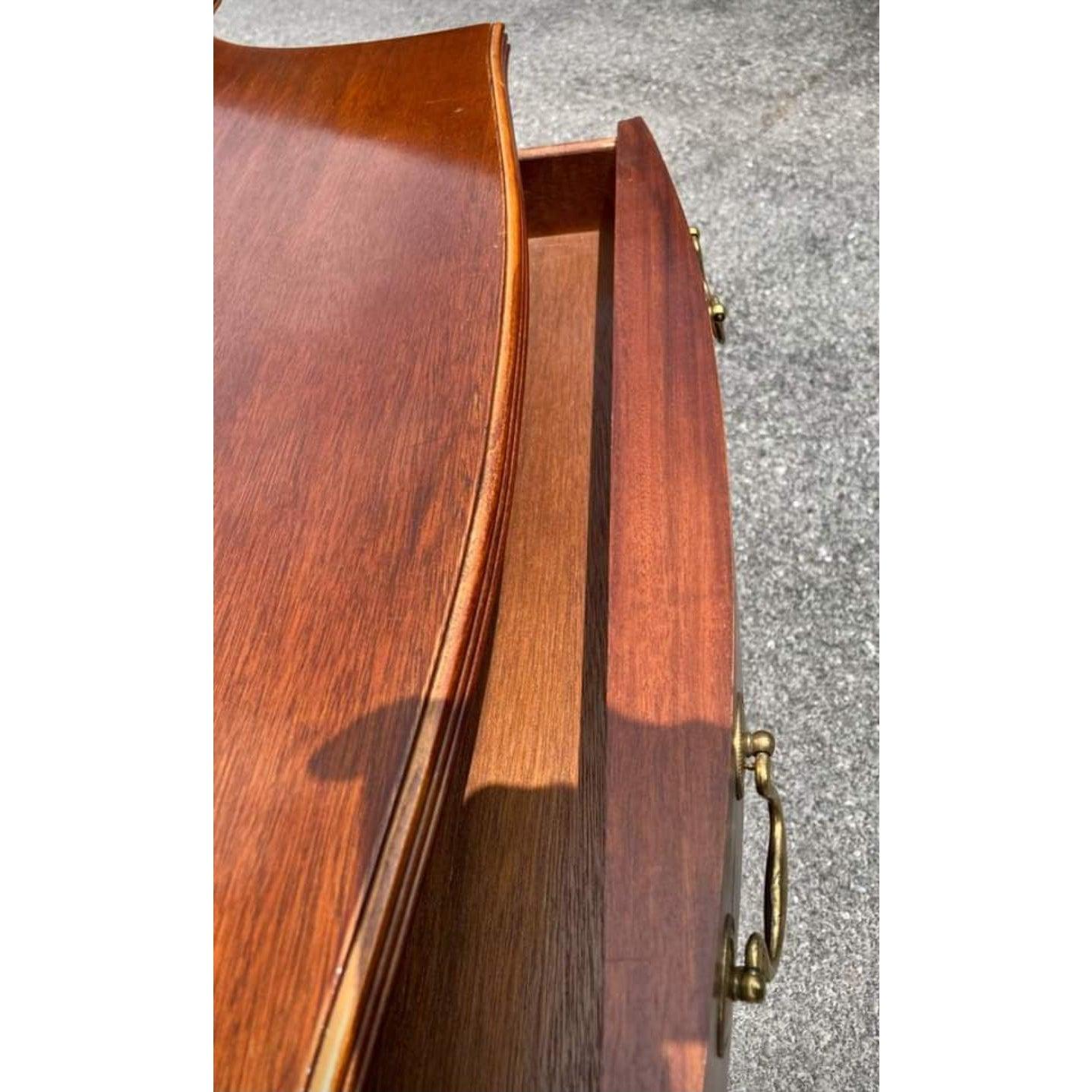 Hammary Solid Mahogany Inlaid Console Table In Good Condition In Germantown, MD