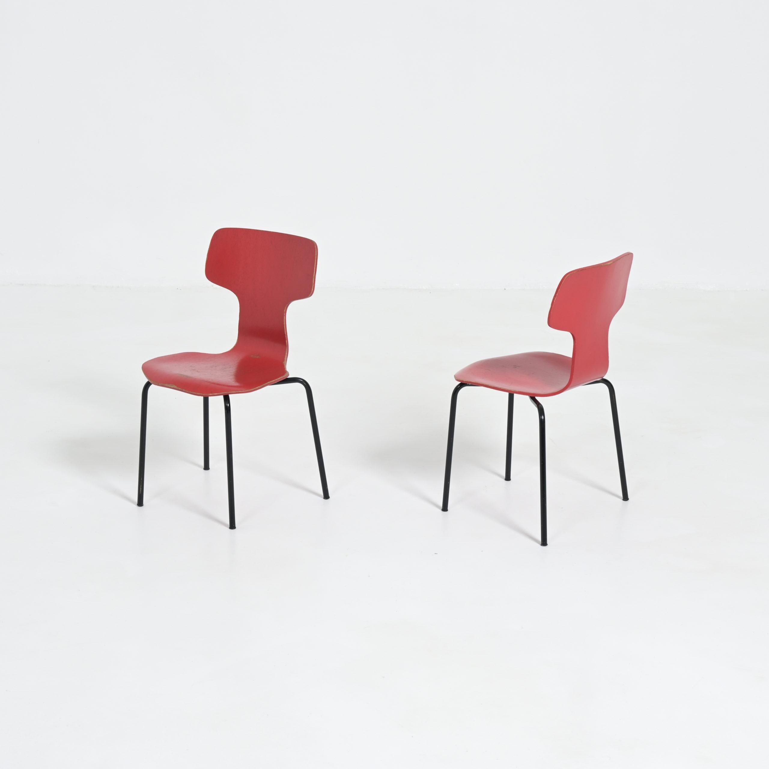 Kinderstuhl aus Hammer 3123 von Arne Jacobsen im Angebot 8