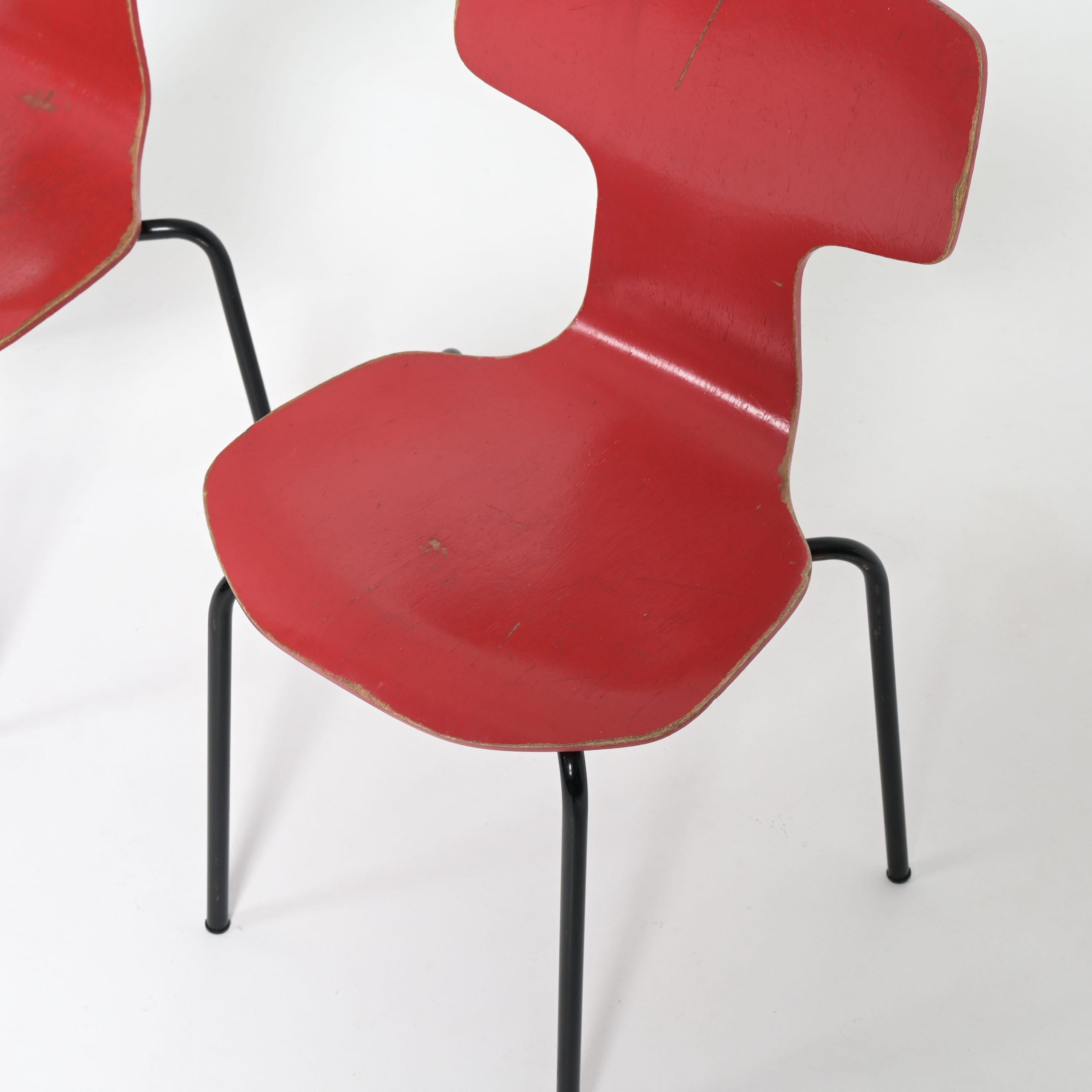Kinderstuhl aus Hammer 3123 von Arne Jacobsen (Mitte des 20. Jahrhunderts) im Angebot