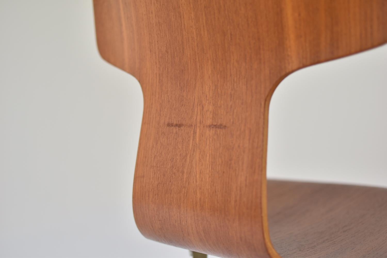 Mid-20th Century 'Hammer' Desk Chair Designed by Arne Jacobsen for Fritz Hansen, Denmark, 1950s