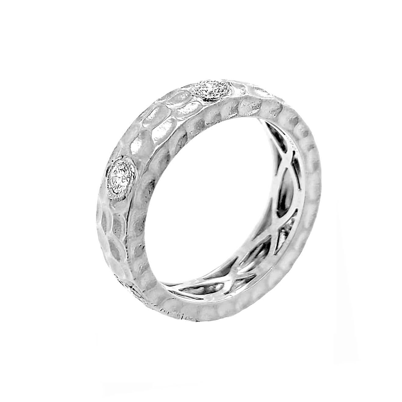 Round Cut Hammer Finish 18 Karat White Gold Italian Diamond Ring For Sale