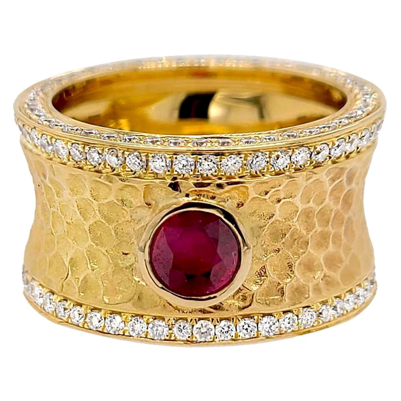 Hammer Finish Two-Tone 18 Karat Italian Diamond Ring with Ruby Center Stone For Sale