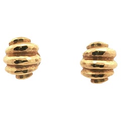 Hammered 14 Karat Yellow Gold Shell Design Leverback Vintage Earrings